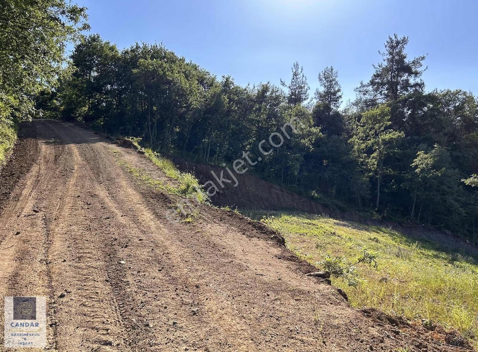 İznik Göllüce Mahallesinde Göl Manzaralı Satılık Tarla - Görsel 12