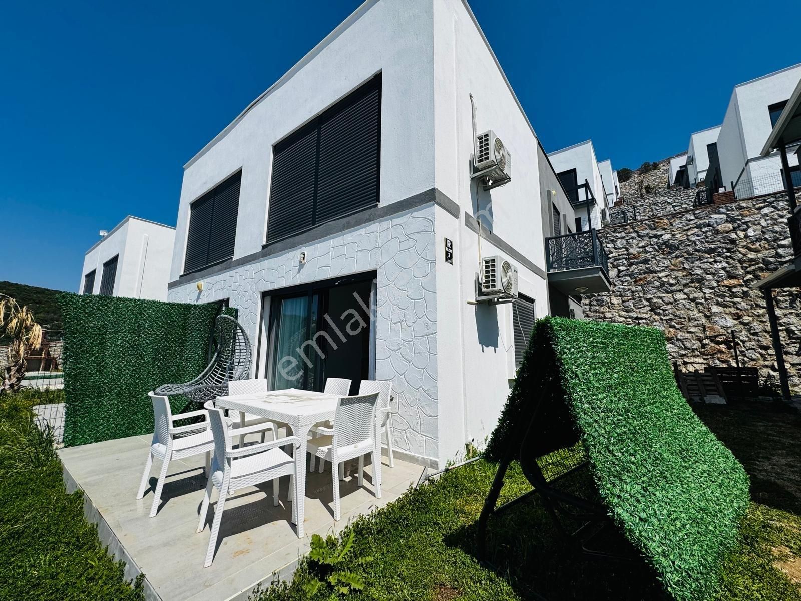 Akbükte Deniz Manzaralı Eşyalı Villa - Görsel 27