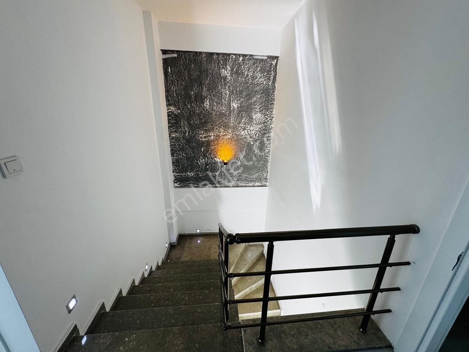 Akbükte Deniz Manzaralı Eşyalı Villa - Görsel 32