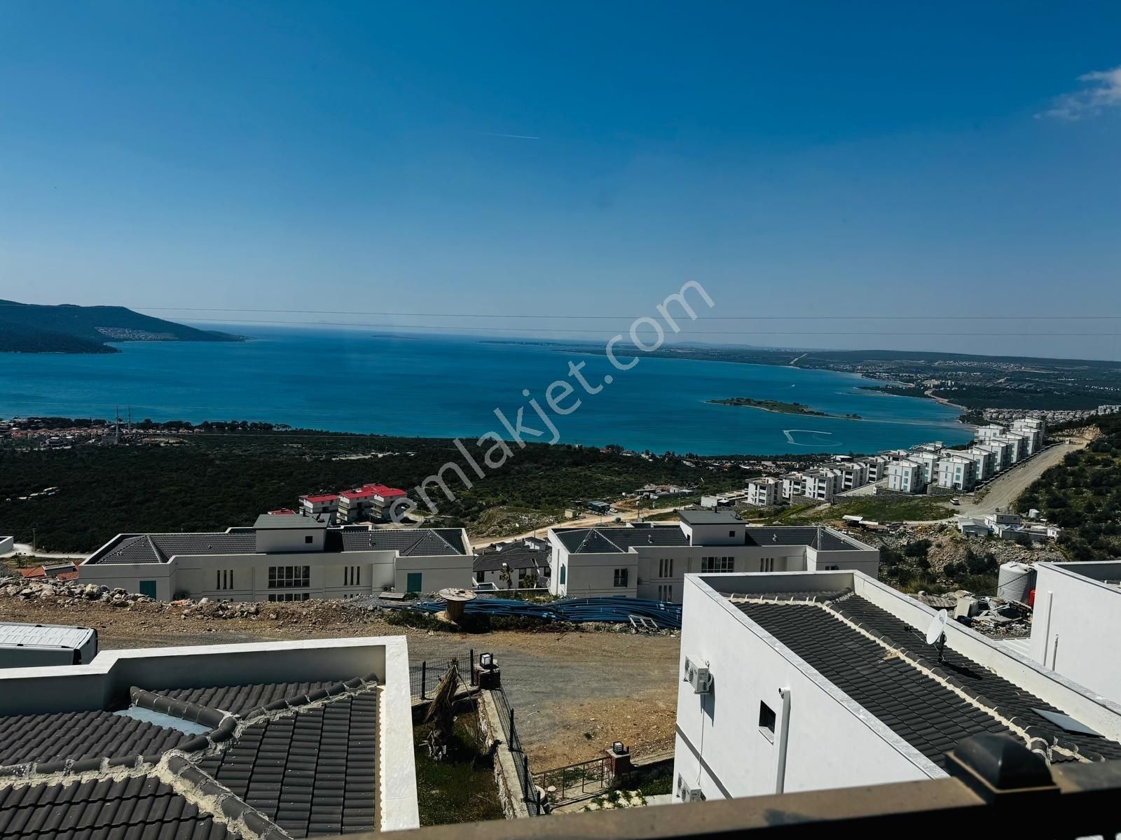 Akbükte Deniz Manzaralı Eşyalı Villa - Görsel 24