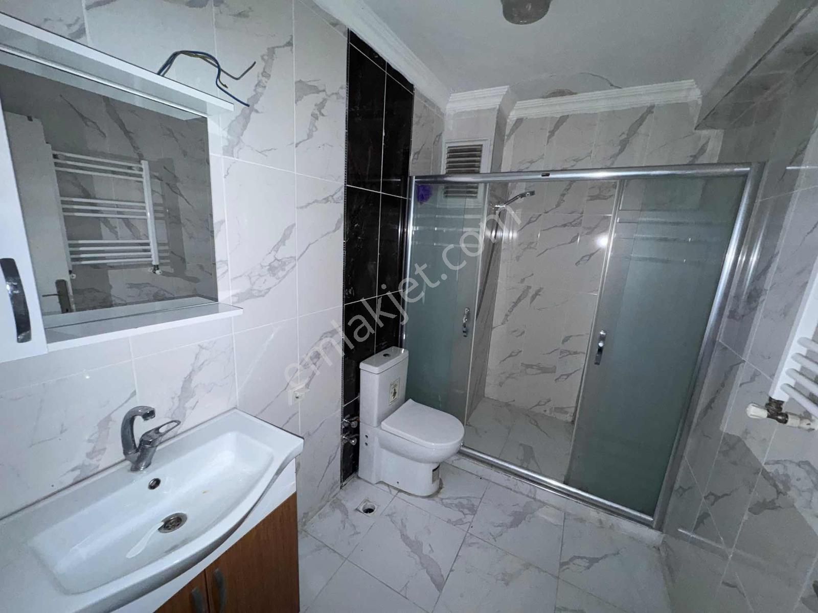 Cadde Yanı 2+1 Ayrı Mutfaklı Taşınmaya Hazır Boş Daire - Görsel 23