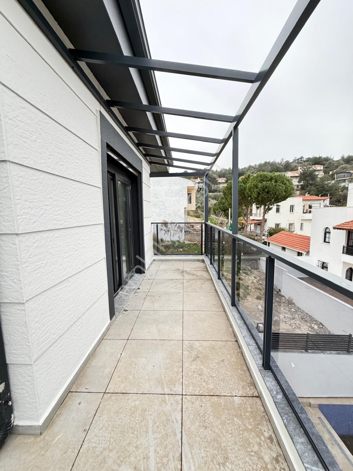 İzmir Urla Balıkova Merkezde Müthiş Sıfır Satılık Tripleks - Görsel 29