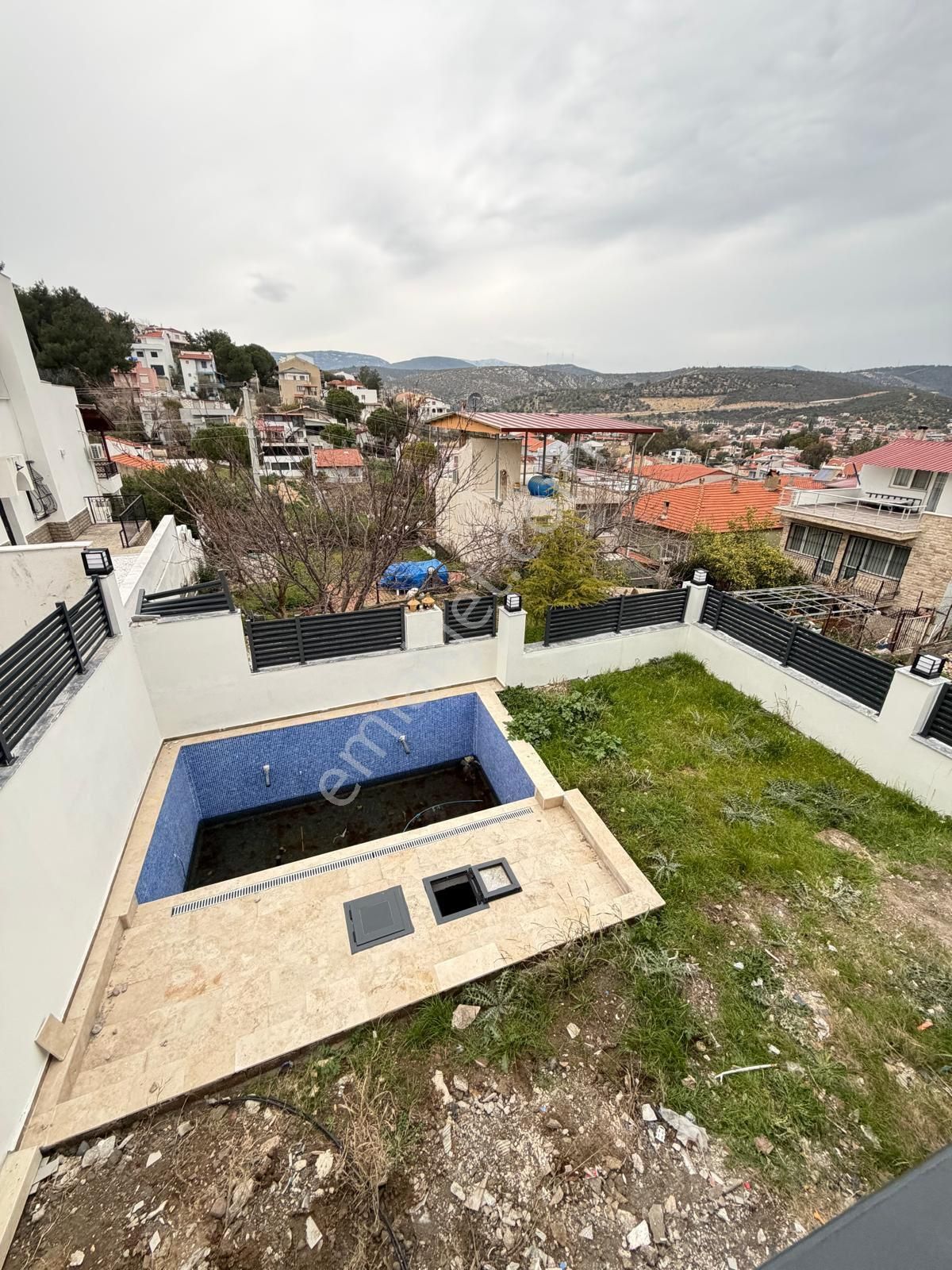 İzmir Urla Balıkova Merkezde Müthiş Sıfır Satılık Tripleks - Görsel 9