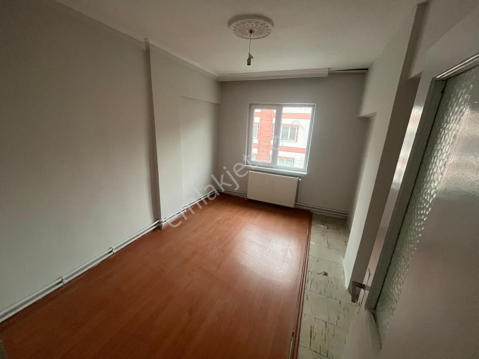 Mç Emlak'tan İstasyon Mah'de Ara Katta 3+1 Satılık Daire - Görsel 6