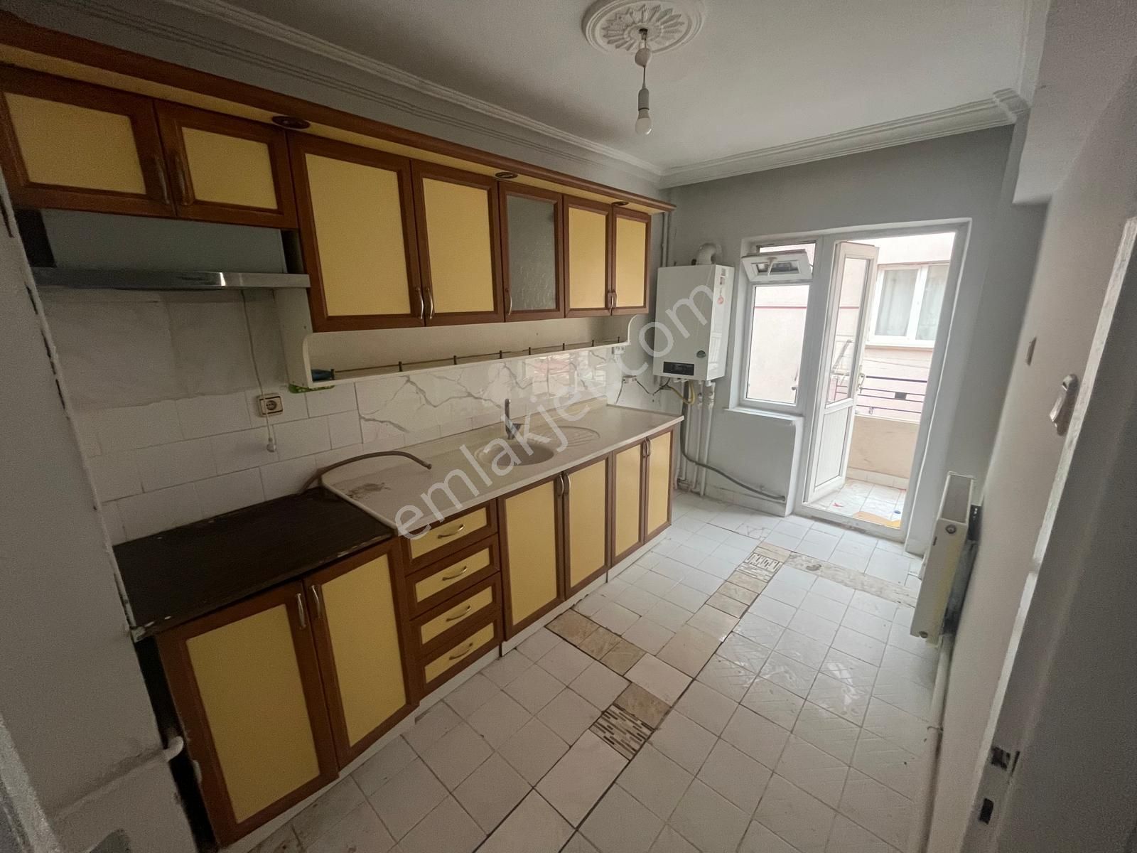 Mç Emlak'tan İstasyon Mah'de Ara Katta 3+1 Satılık Daire