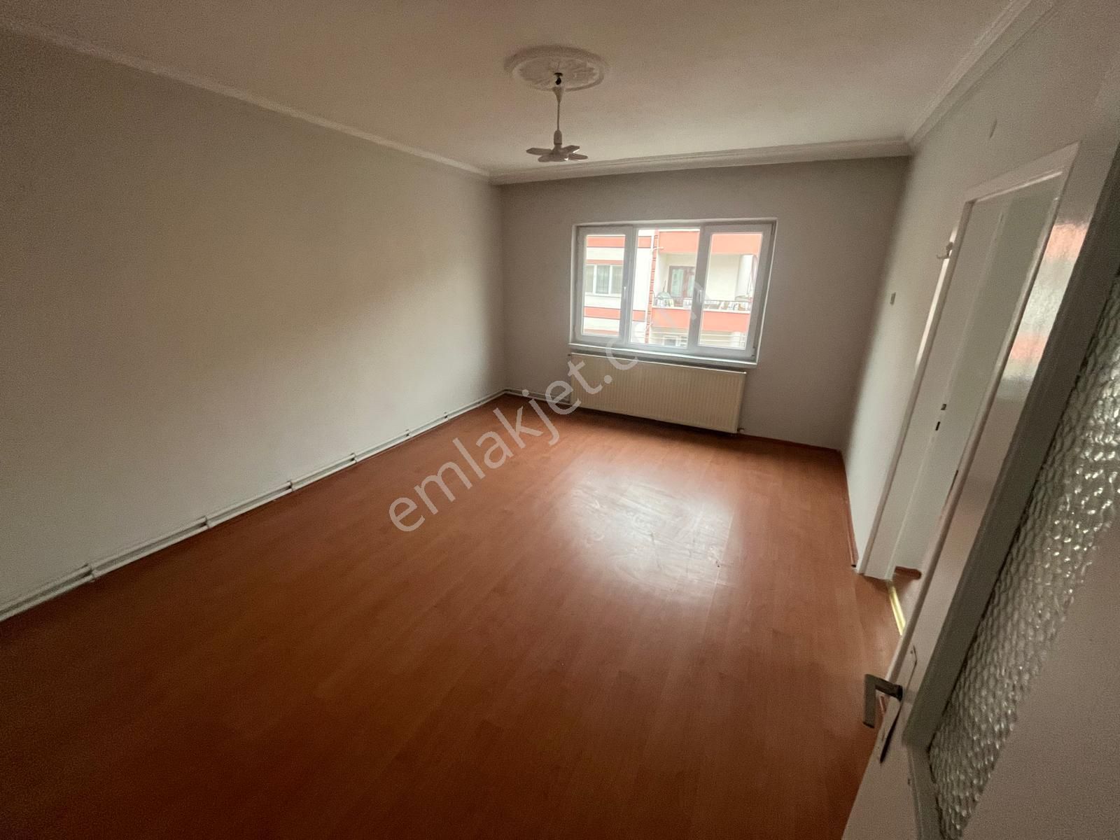 Mç Emlak'tan İstasyon Mah'de Ara Katta 3+1 Satılık Daire - Görsel 4