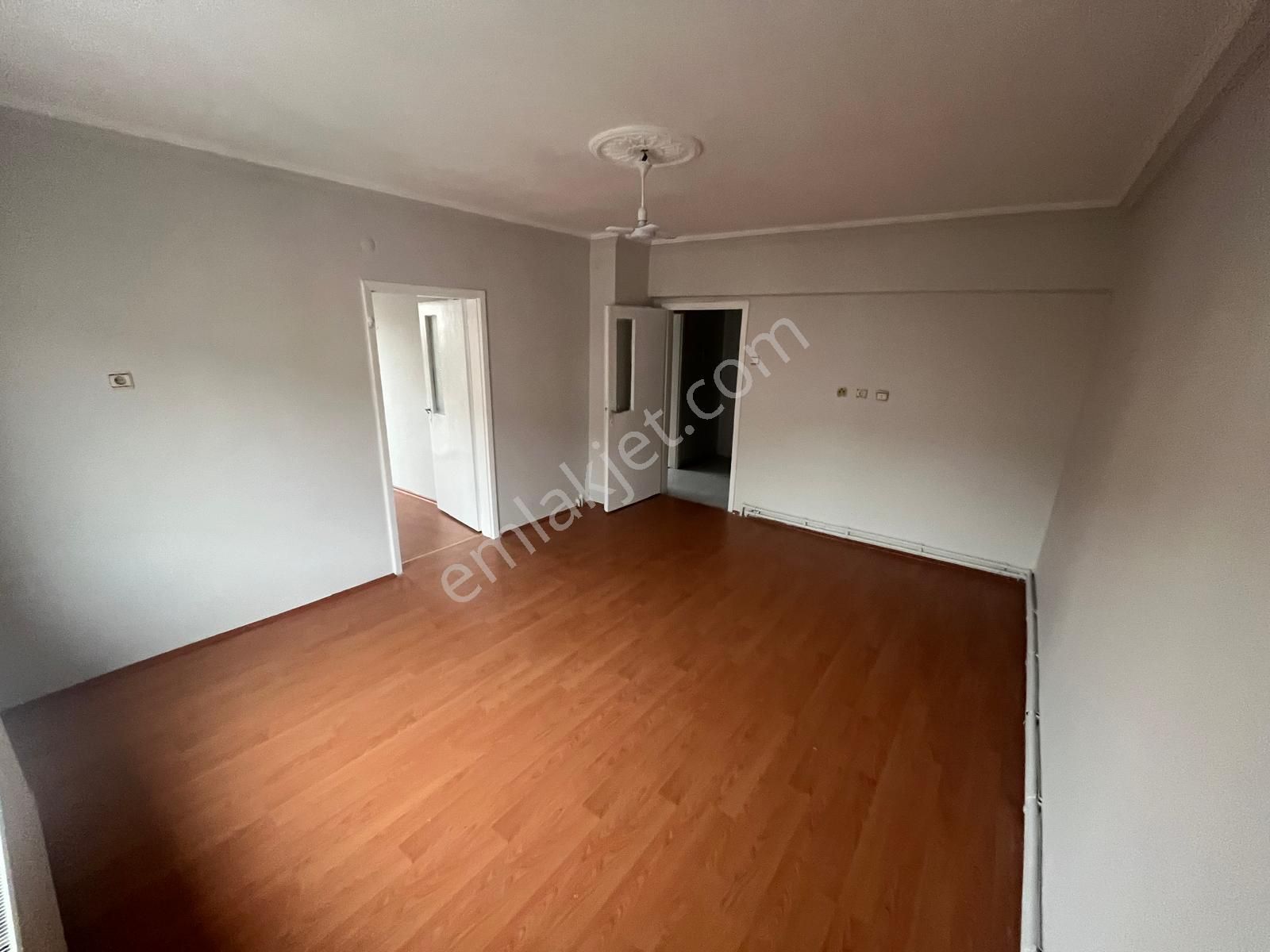 Mç Emlak'tan İstasyon Mah'de Ara Katta 3+1 Satılık Daire - Görsel 3