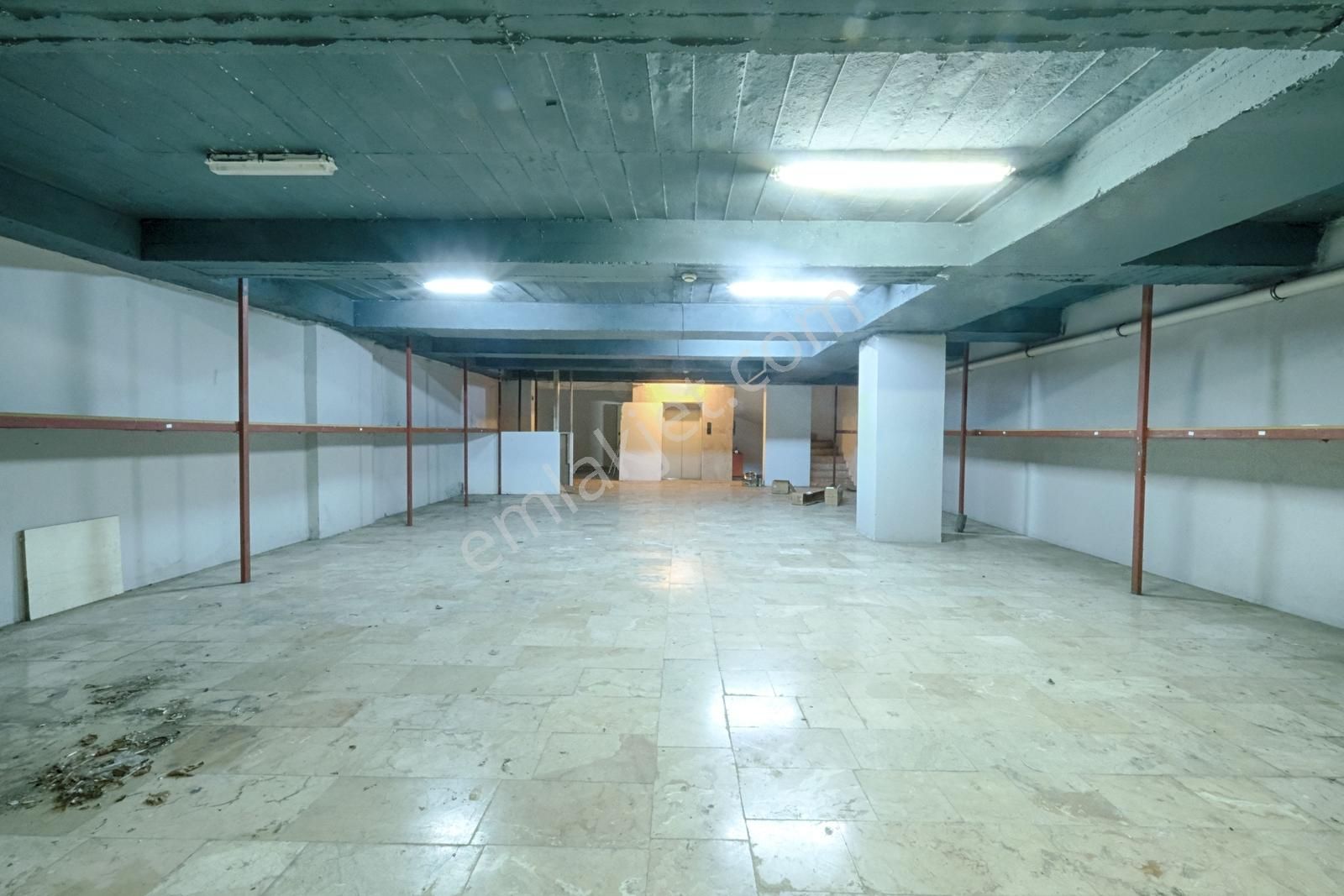 Çağrı Emlak'tan Gazi Bulvarında Kiralık Depolu Dükkan-mağaza - Görsel 29