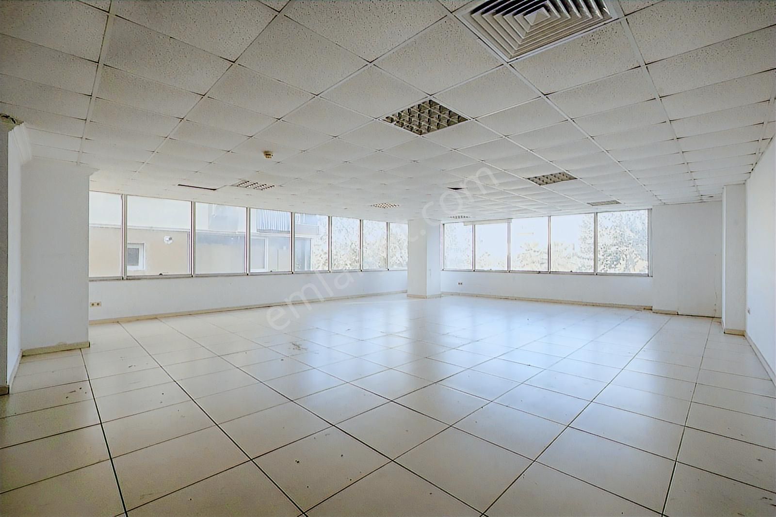Çağrı Emlak'tan Gazi Bulvarında Kiralık Depolu Dükkan-mağaza - Görsel 9