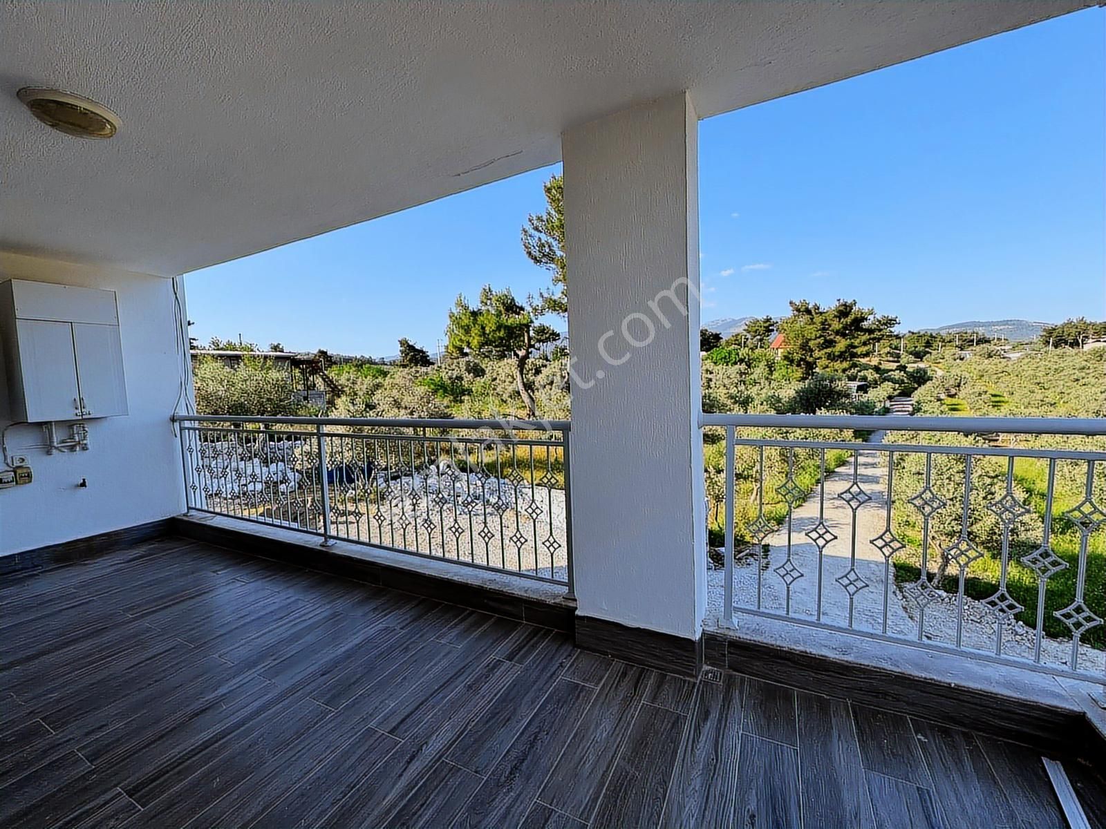 Buca Karacagacta 10dönüm Arazi Ve 2katlı Havuzlu Ful Esyalı Ev - Görsel 15