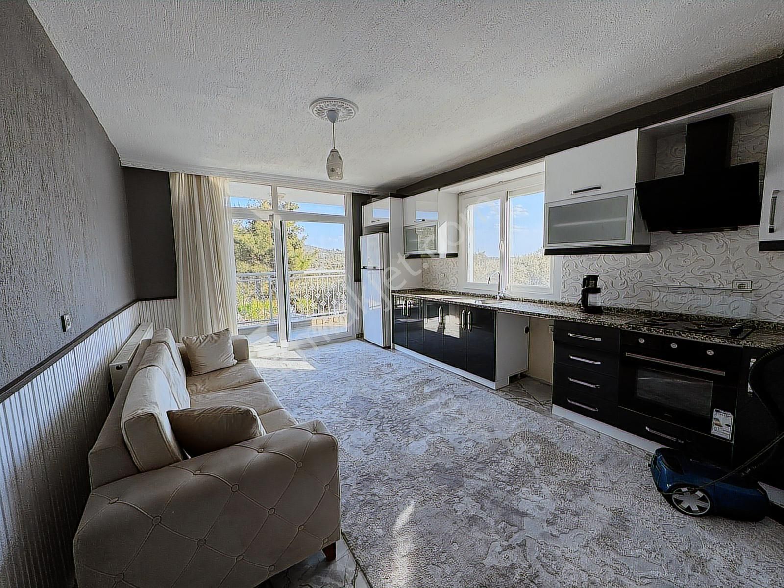 Buca Karacagacta 10dönüm Arazi Ve 2katlı Havuzlu Ful Esyalı Ev - Görsel 7