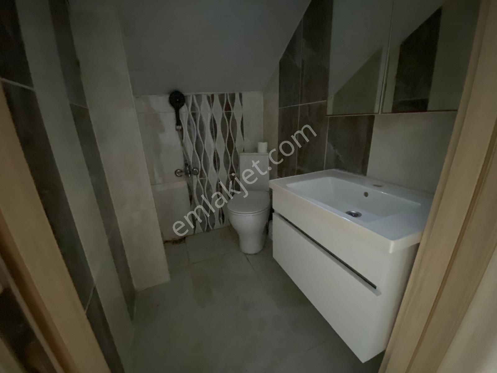 Başokur'dan Bahçelievler Siyavuşpaşa'da Genç Bina 3+2 130 M2 Dublex - Görsel 24