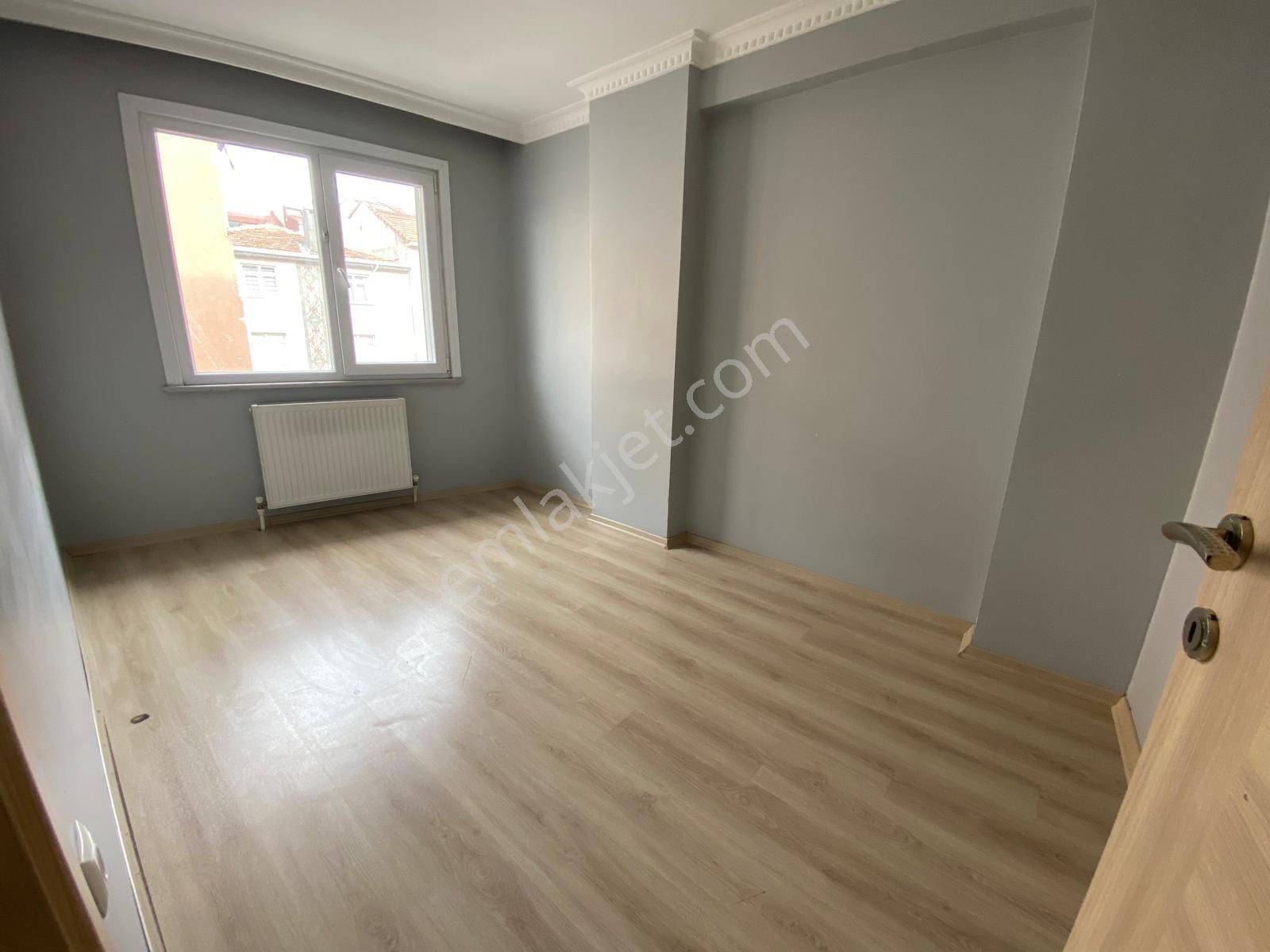 Başokur'dan Bahçelievler Siyavuşpaşa'da Genç Bina 3+2 130 M2 Dublex - Görsel 8