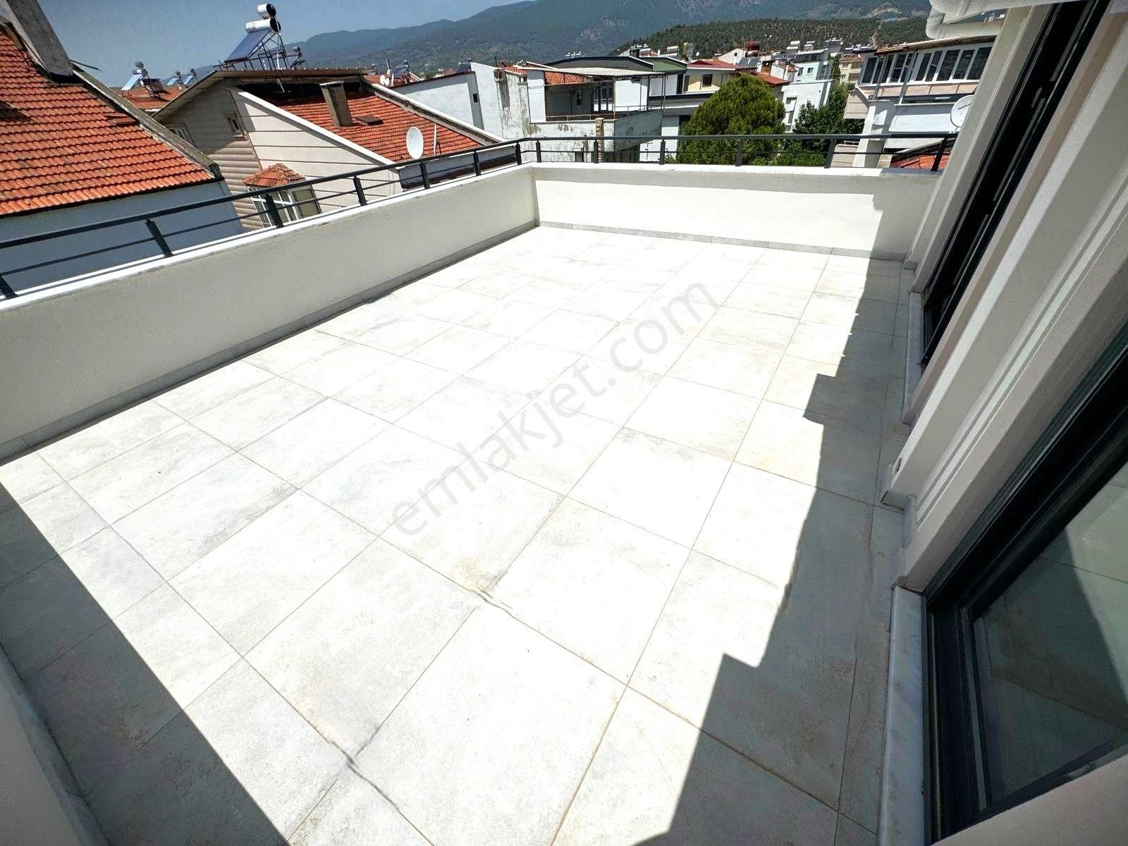 Konforlu Ve Lüks Bir Yaşam Tarzını Tercih Edenler İçin Aygül'den Akçay'da 3+1 Satılık Müstakil Villa - Görsel 31