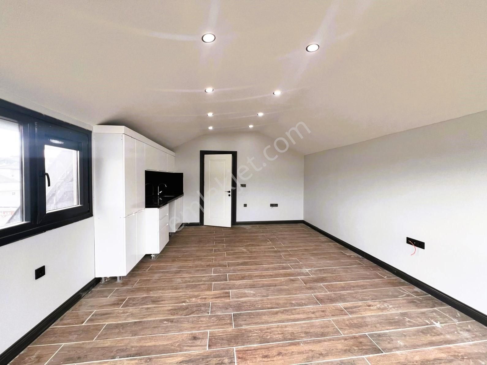 Beylikdüzün De Emsalsiz Sıfır Deniz Manzaralı 5+2 Villa Kaçmaz - Görsel 5