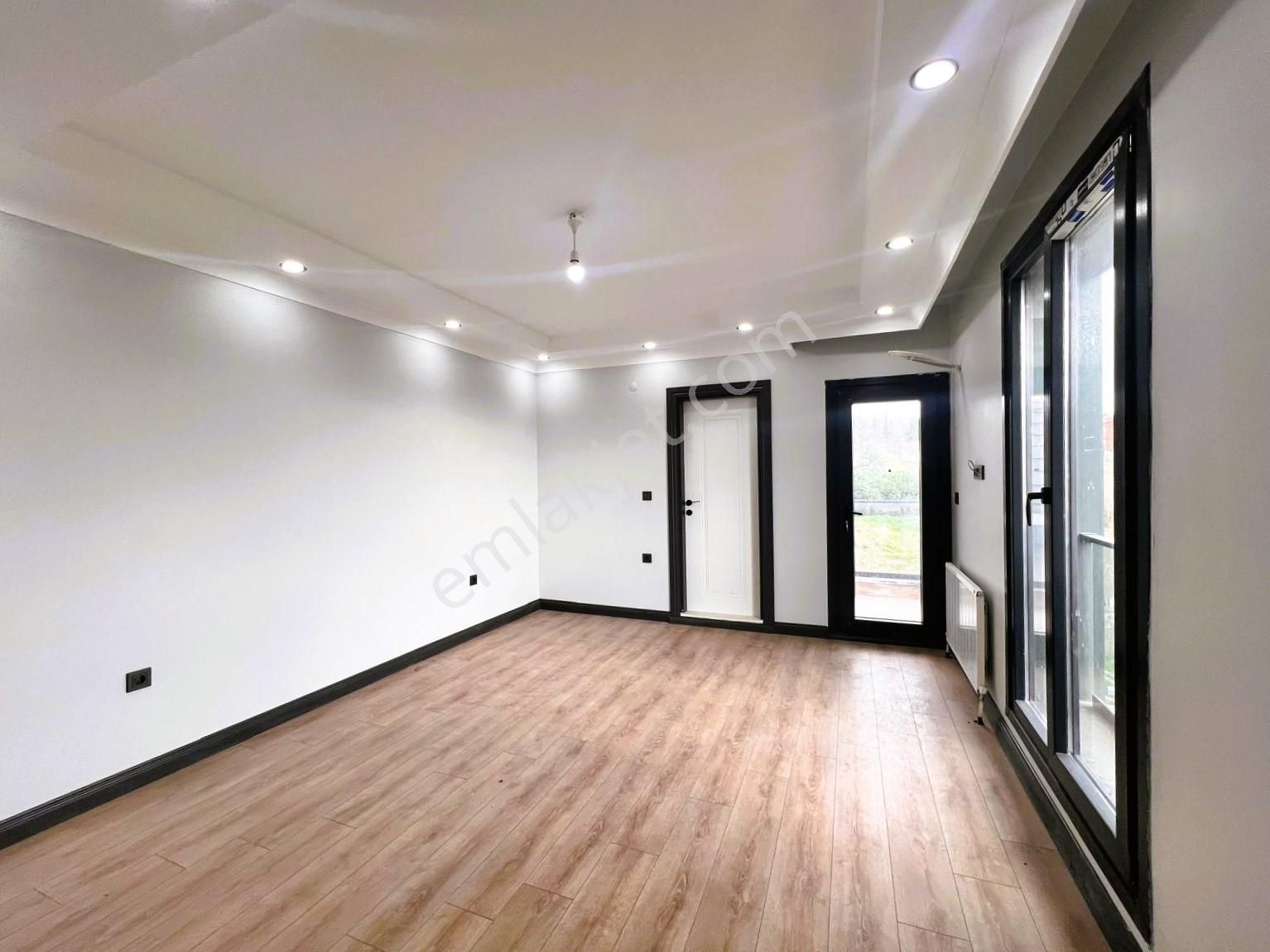 Beylikdüzün De Emsalsiz Sıfır Deniz Manzaralı 5+2 Villa Kaçmaz - Görsel 12