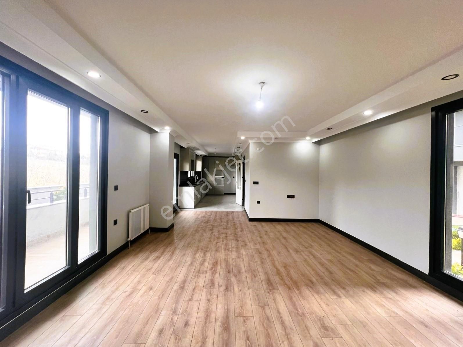 Beylikdüzün De Emsalsiz Sıfır Deniz Manzaralı 5+2 Villa Kaçmaz - Görsel 2