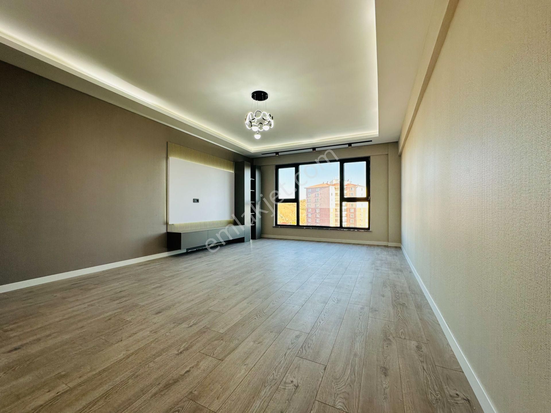 Nam-ak Emlak'tan Kapalı Oto. Giyinme Odalı Sıfır 7.kat 4+1 Site Dairesi - Görsel 11