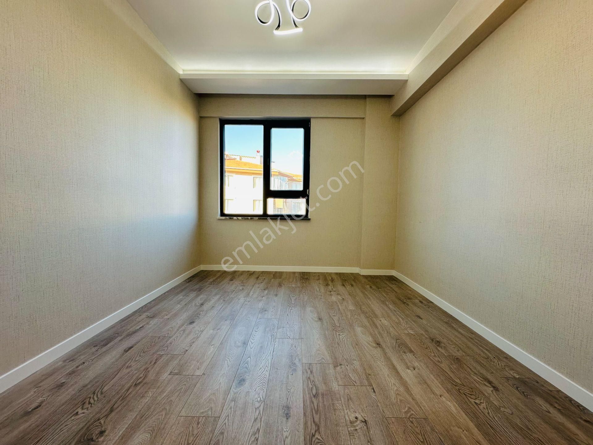 Nam-ak Emlak'tan Kapalı Oto. Giyinme Odalı Sıfır 7.kat 4+1 Site Dairesi - Görsel 18