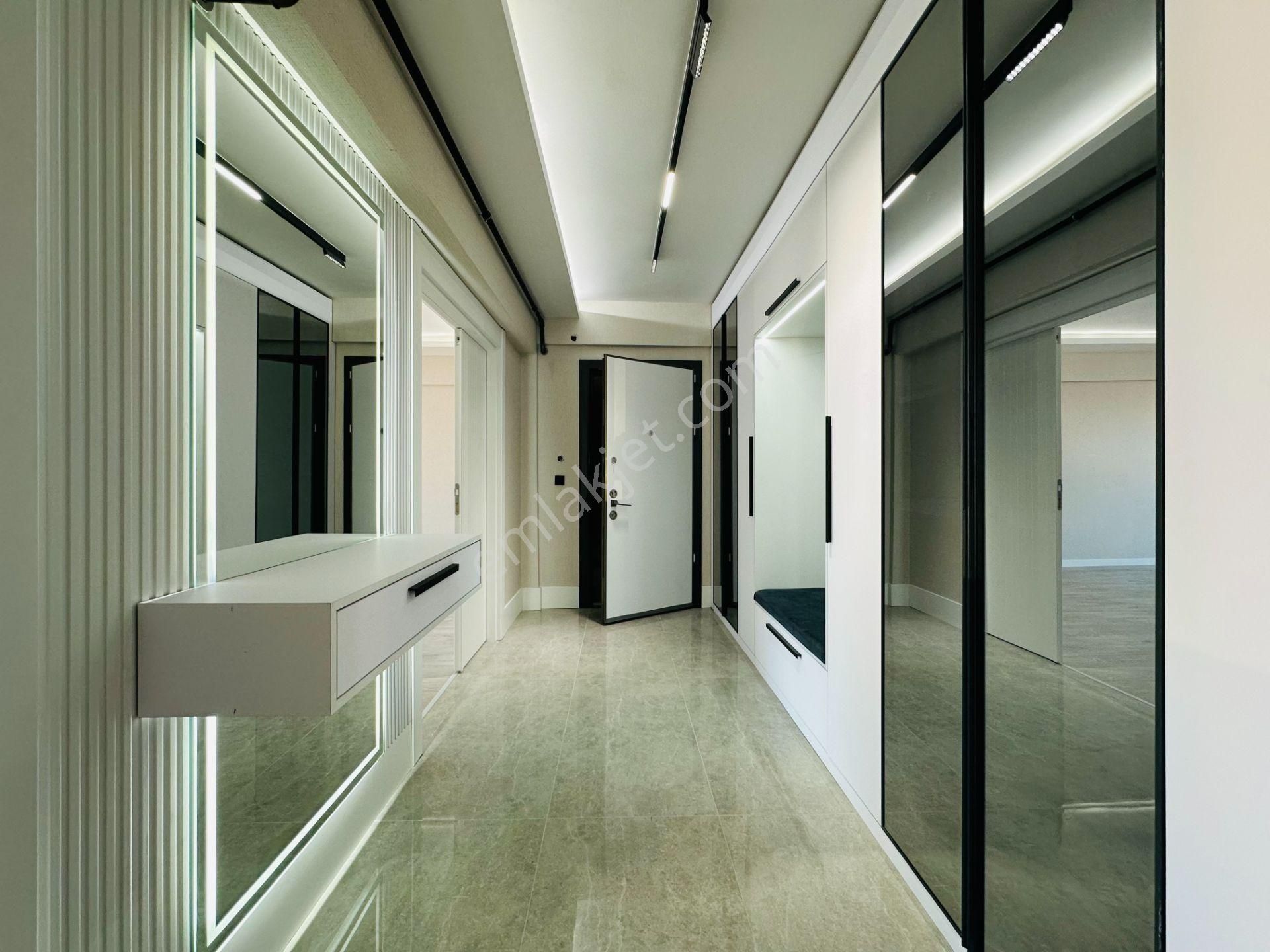 Nam-ak Emlak'tan Kapalı Oto. Giyinme Odalı Sıfır 7.kat 4+1 Site Dairesi - Görsel 33