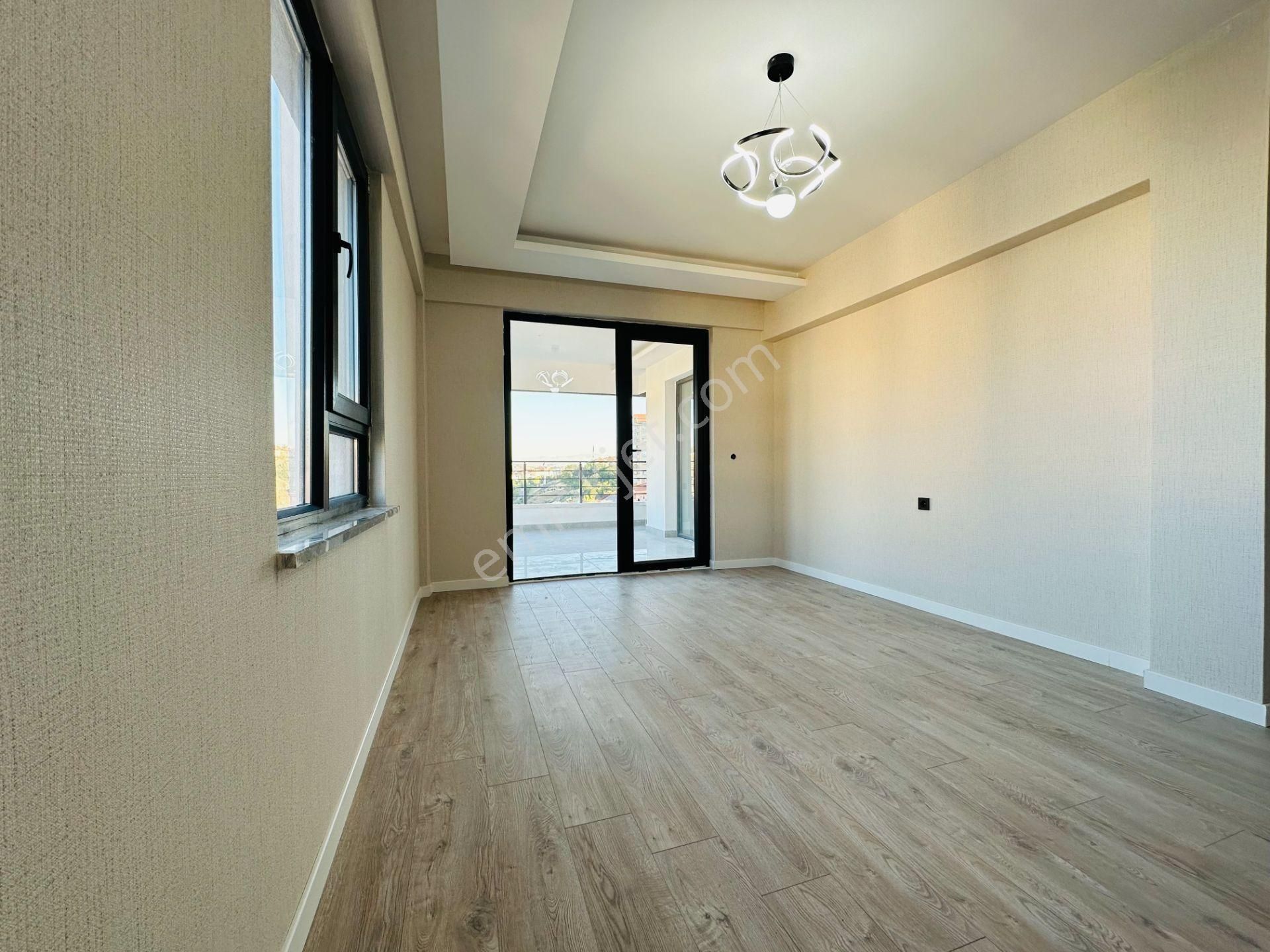 Nam-ak Emlak'tan Kapalı Oto. Giyinme Odalı Sıfır 7.kat 4+1 Site Dairesi - Görsel 15