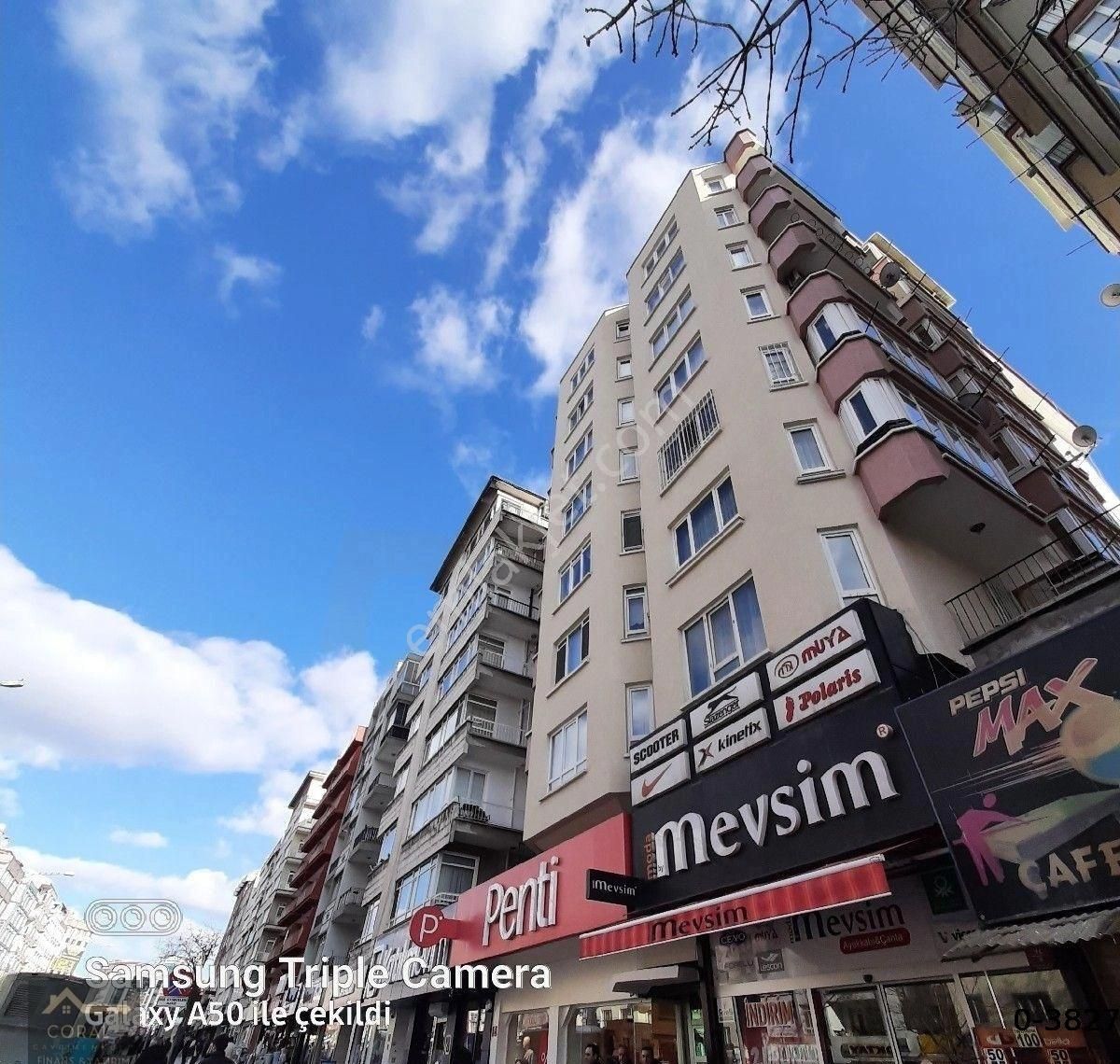 Cebeci Cemal Gürsel Caddesinde,metro Durağı Yakınında,bakımlı Binada,asansörlü, 3+1 Satılık Daire