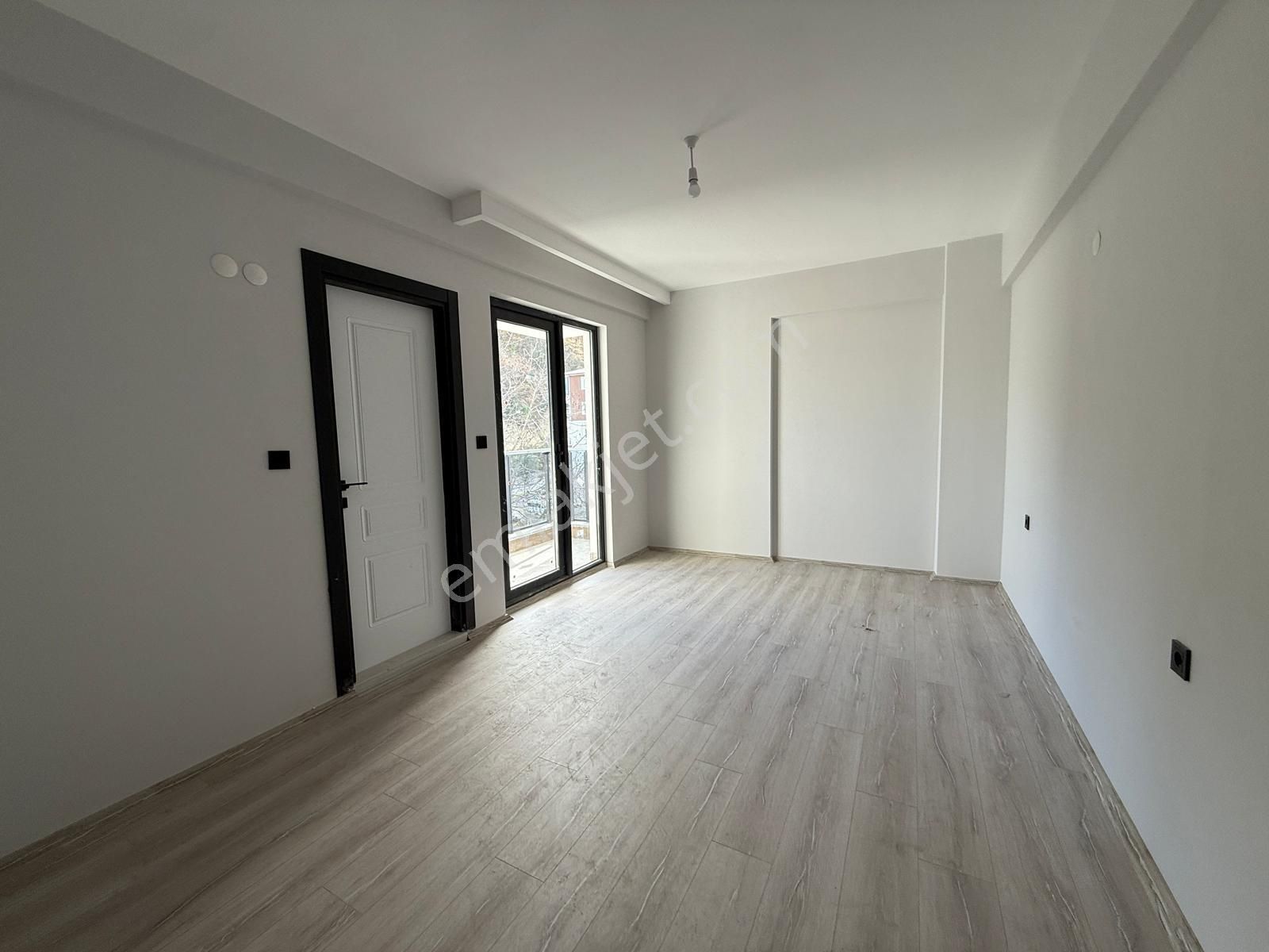 Canik Hasköy'de Vadi Yolu Üstünde Sıfır 2+1 Satılık Daire - Görsel 18