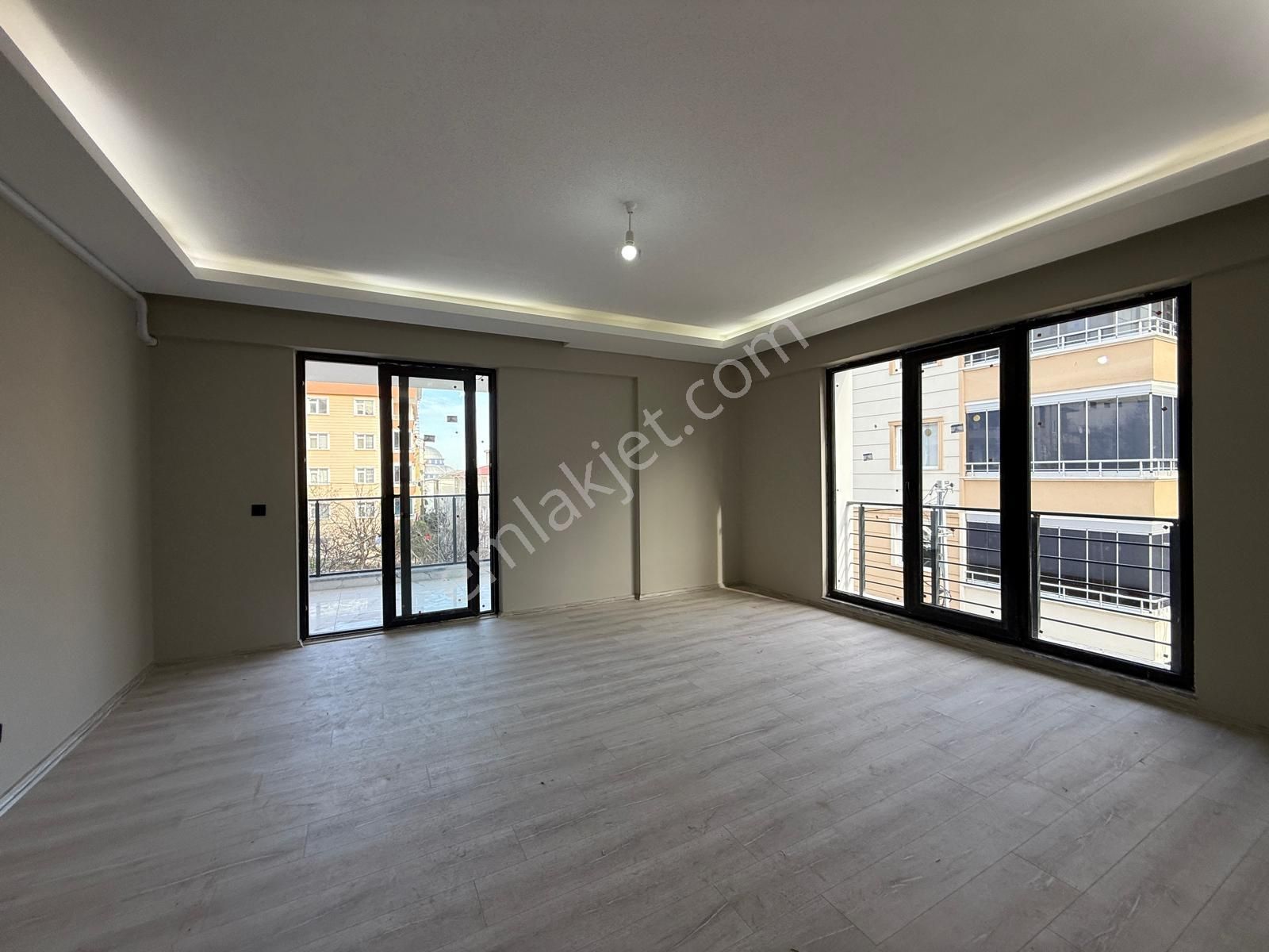 Canik Hasköy'de Vadi Yolu Üstünde Sıfır 2+1 Satılık Daire - Görsel 11