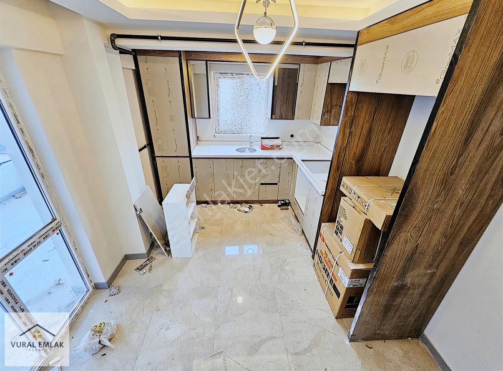 Vural'dan Yenikent'de 2 Bloklu Apartman Da 3+1 Lüx Daire - Görsel 9