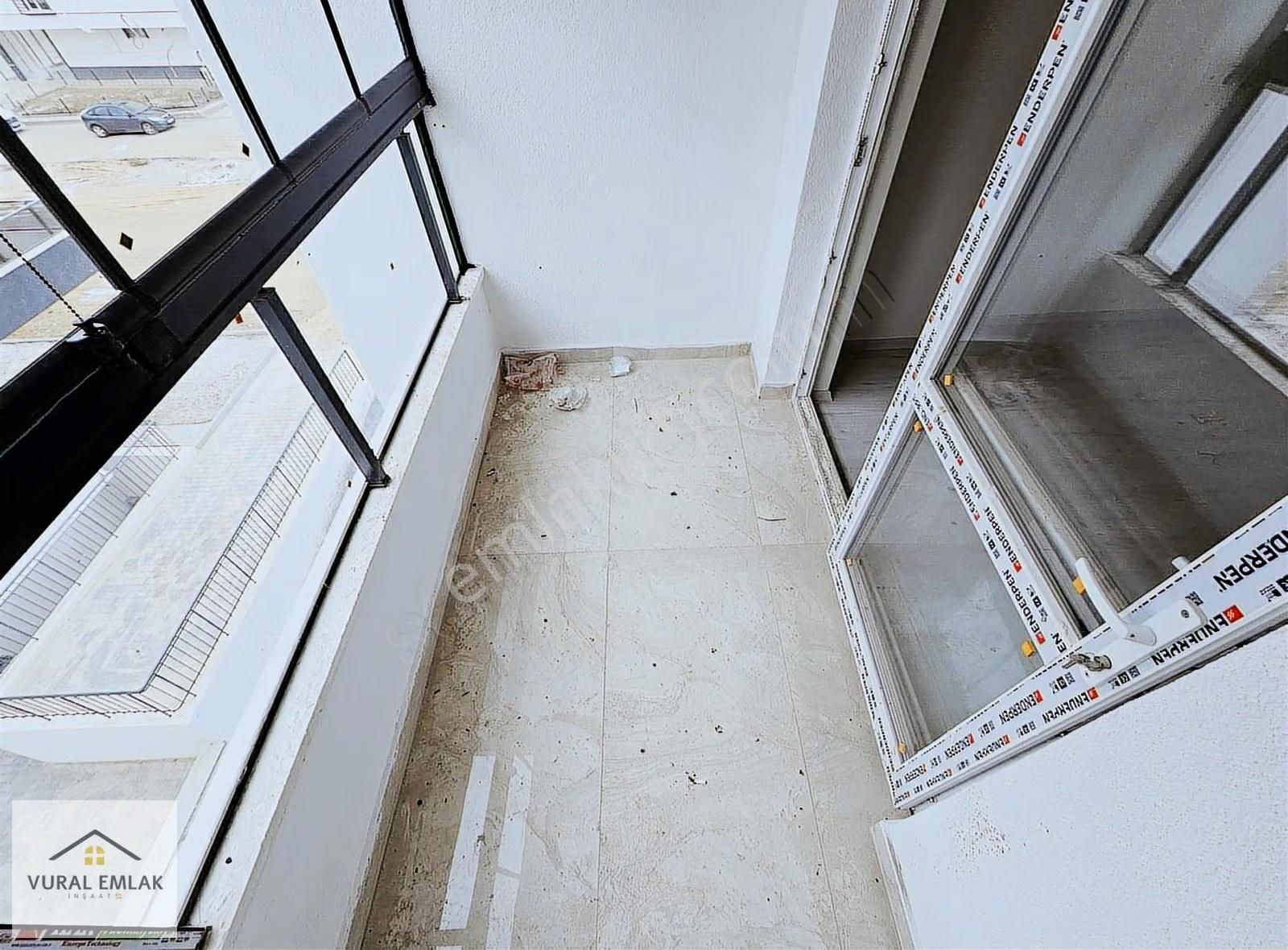 Vural'dan Yenikent'de 2 Bloklu Apartman Da 3+1 Lüx Daire - Görsel 7