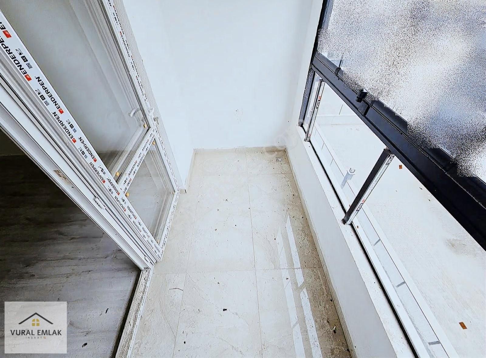 Vural'dan Yenikent'de 2 Bloklu Apartman Da 3+1 Lüx Daire - Görsel 11