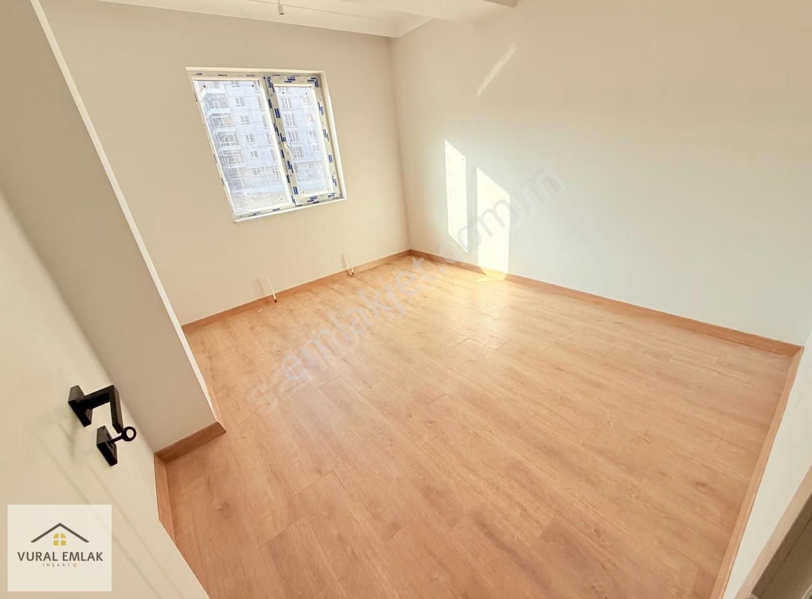 Vural Emlaktan Ara Katta 3+1 İskanlı Kupon Fırsat 145m2 Acill - Görsel 16