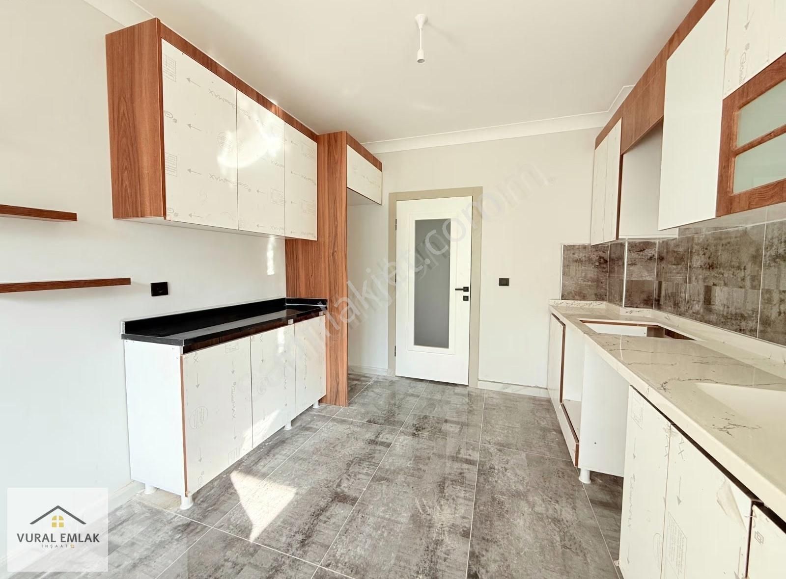 Vural Emlaktan Ara Katta 3+1 İskanlı Kupon Fırsat 145m2 Acill - Görsel 9