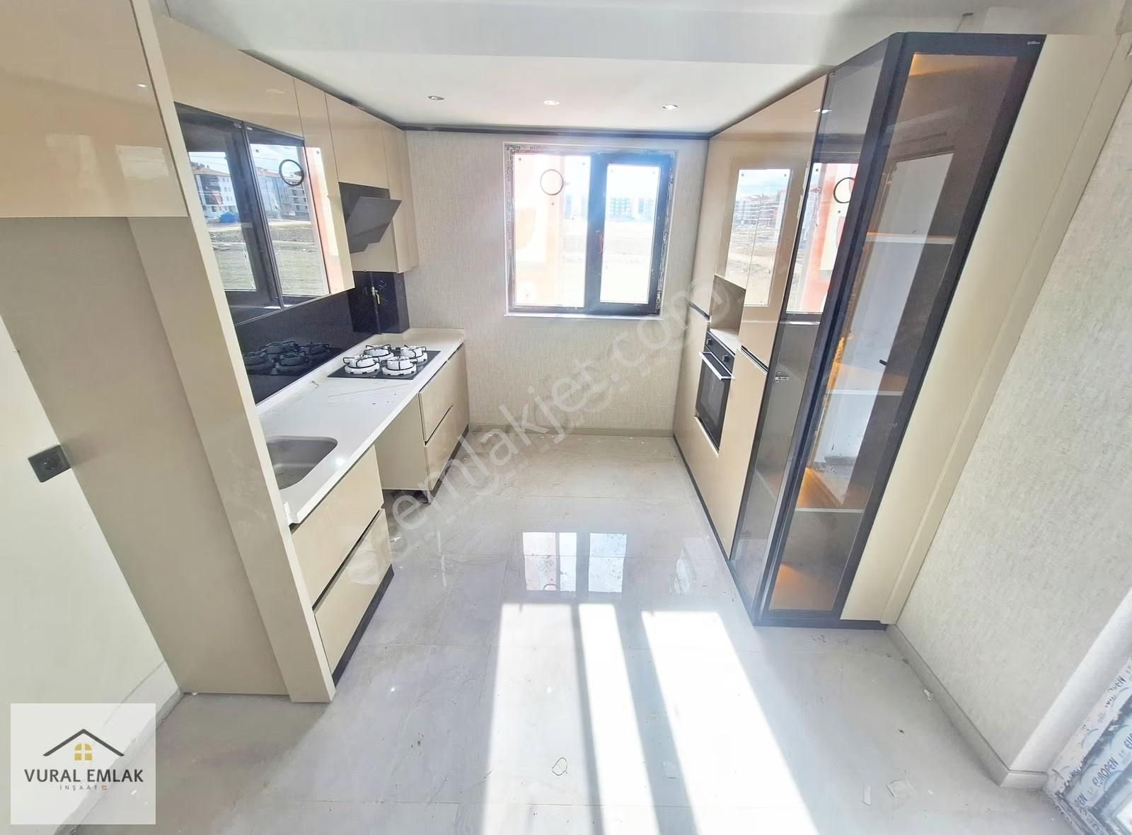 Vural Emlaktan 3+1 Ara Katta%50 Kredi Limitli Yerden Isıtmalı - Görsel 30