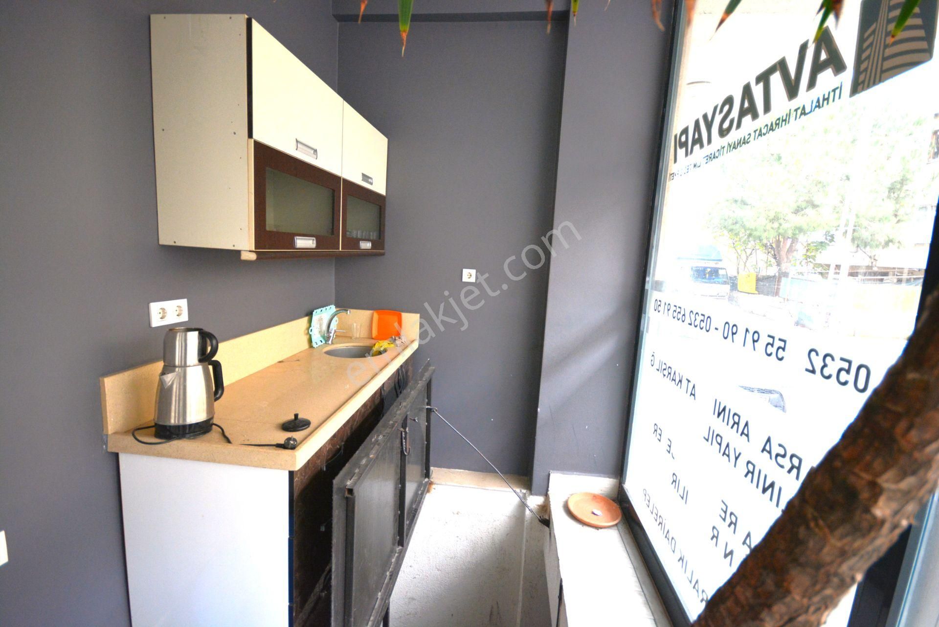 Kiralık Dükkan 200 M2 Konumu Güzel İskanlı Depolu Mutfaklı Özel Dekor Yapılmış - Görsel 12