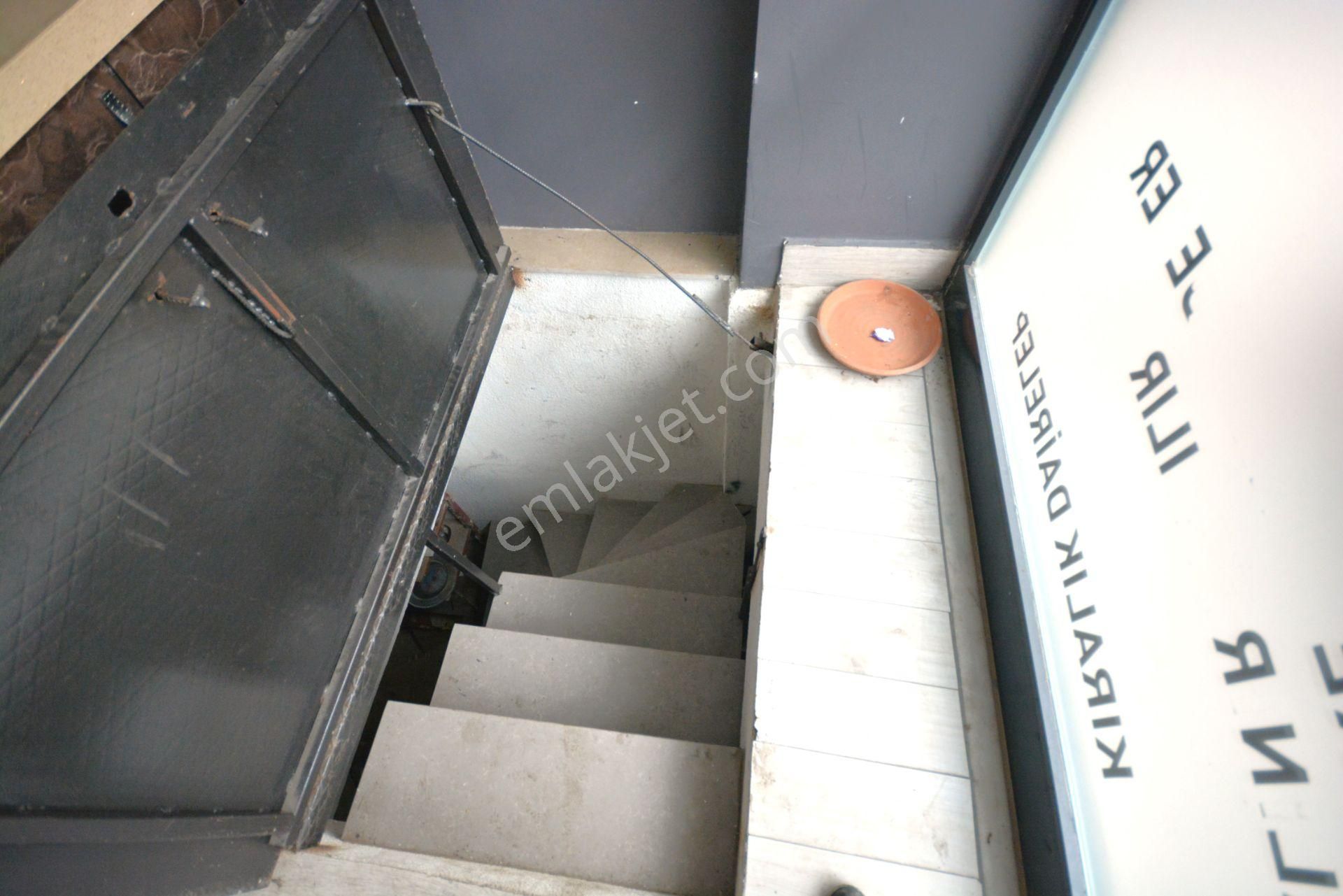 Kiralık Dükkan 200 M2 Konumu Güzel İskanlı Depolu Mutfaklı Özel Dekor Yapılmış - Görsel 14