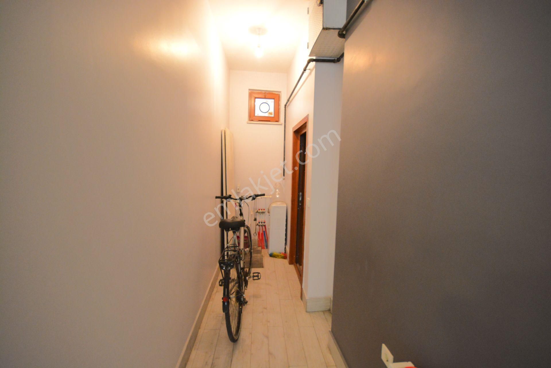 Kiralık Dükkan 200 M2 Konumu Güzel İskanlı Depolu Mutfaklı Özel Dekor Yapılmış - Görsel 7