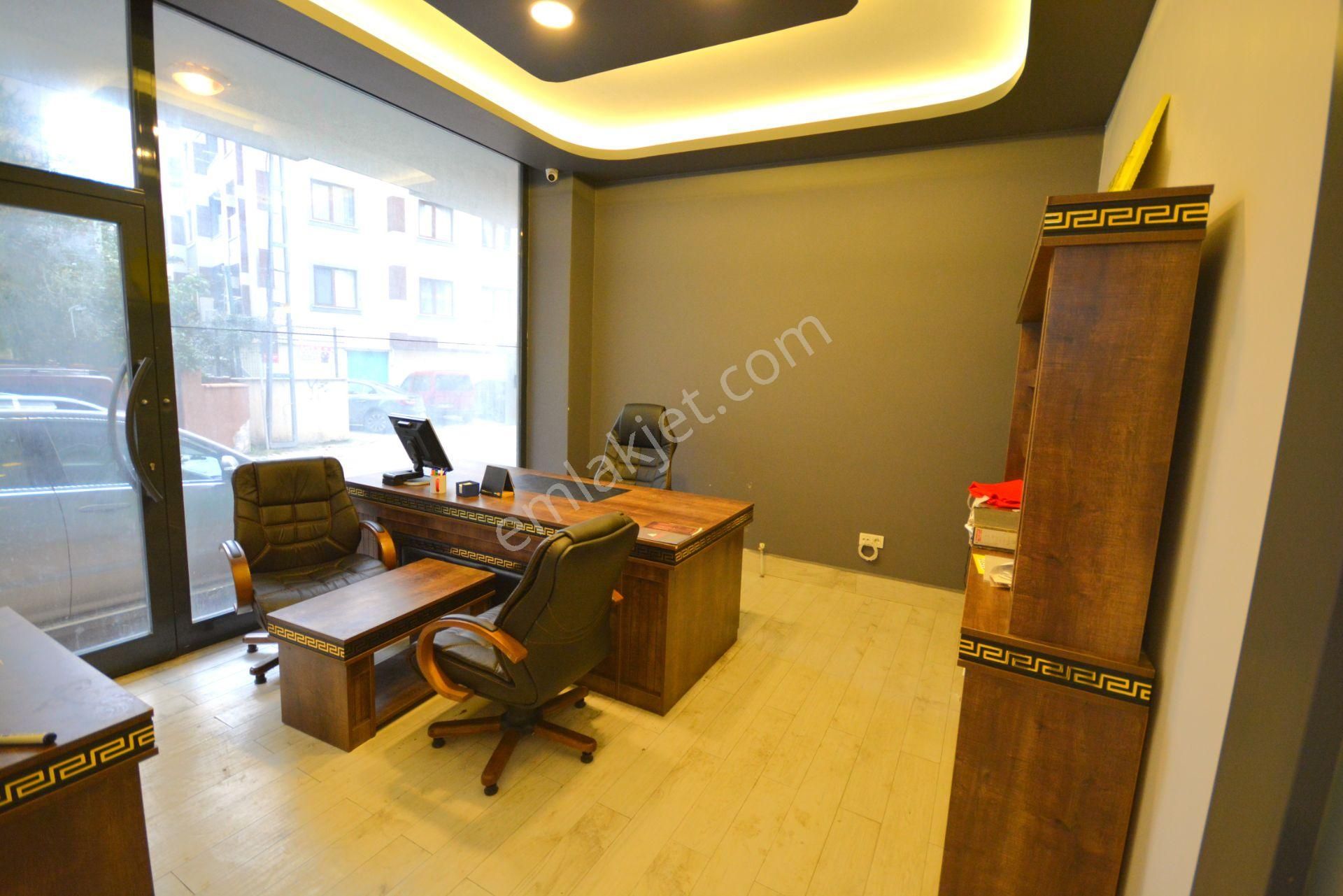 Kiralık Dükkan 200 M2 Konumu Güzel İskanlı Depolu Mutfaklı Özel Dekor Yapılmış - Görsel 4