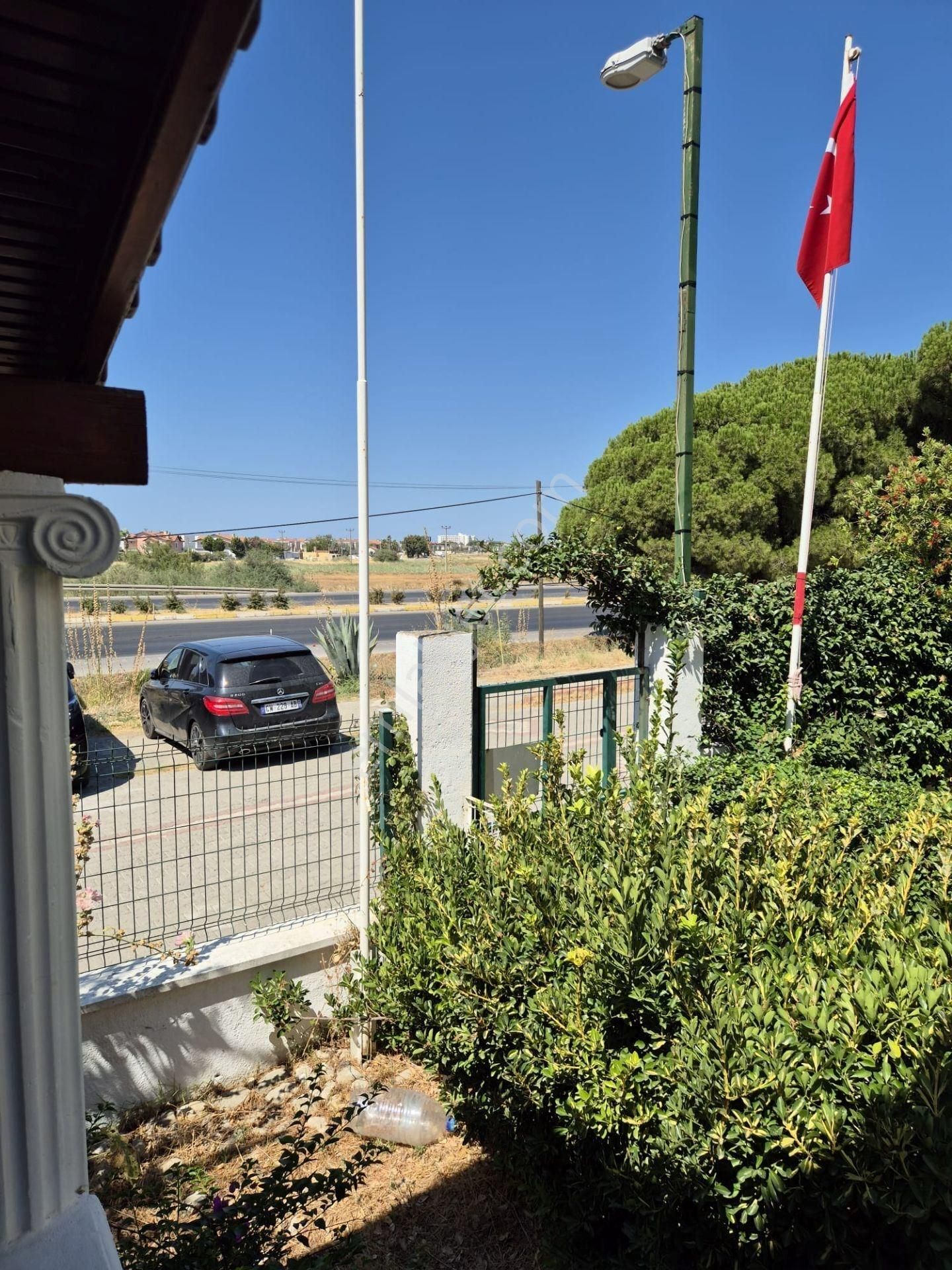 Ayvalık Bilenturda Konforlu Ve Deniz Manzaralı Müstakil Villa