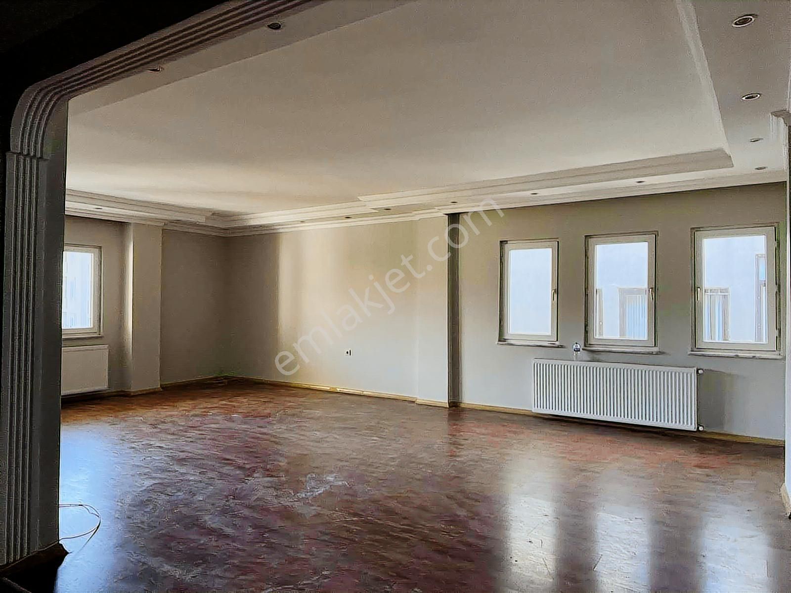 Tarabya Sanatçılar Sitesi 4 + 1 Kupon Satılık Çatı Dubleks - Görsel 13