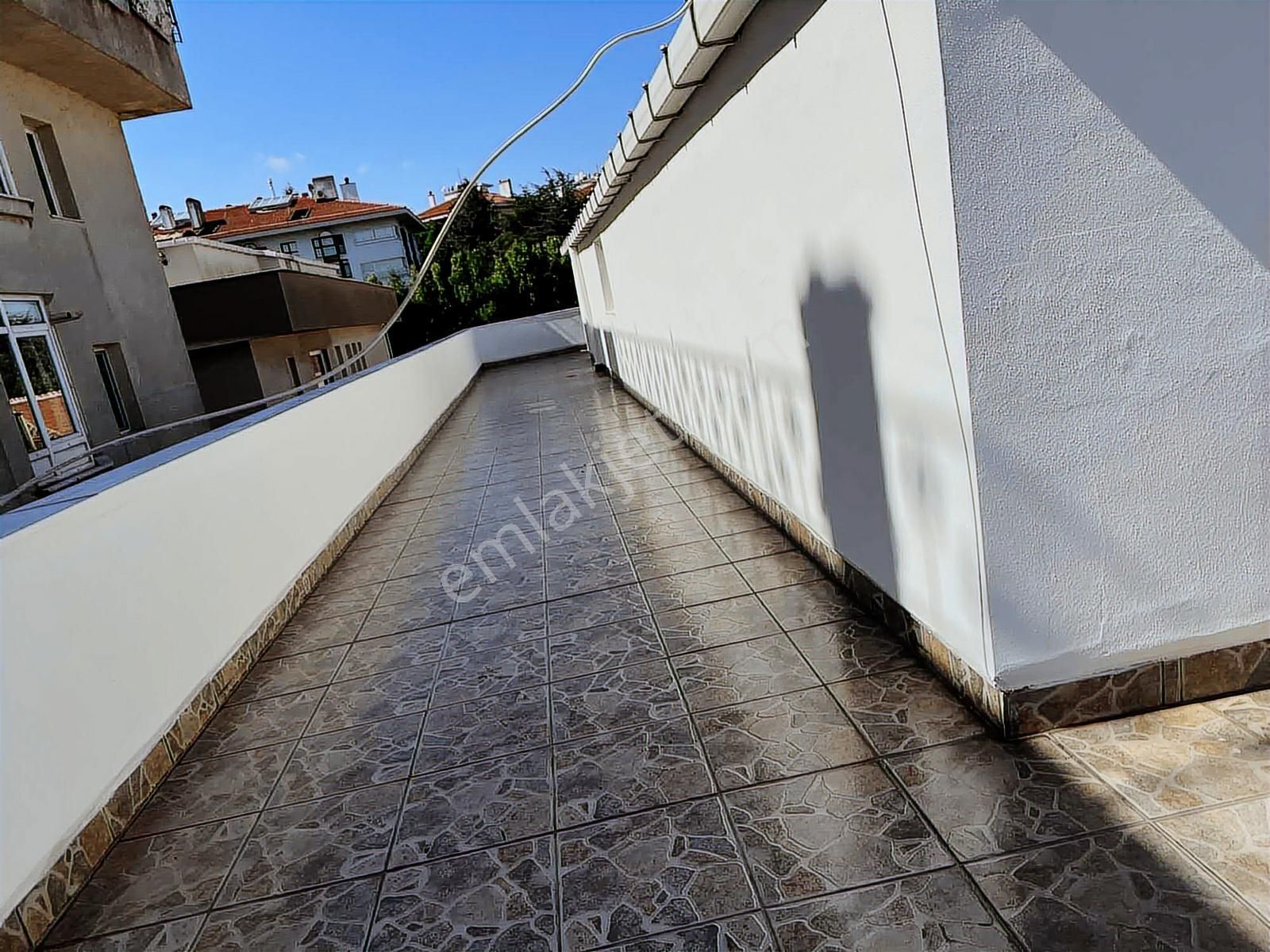 Tarabya Sanatçılar Sitesi 4 + 1 Kupon Satılık Çatı Dubleks - Görsel 24