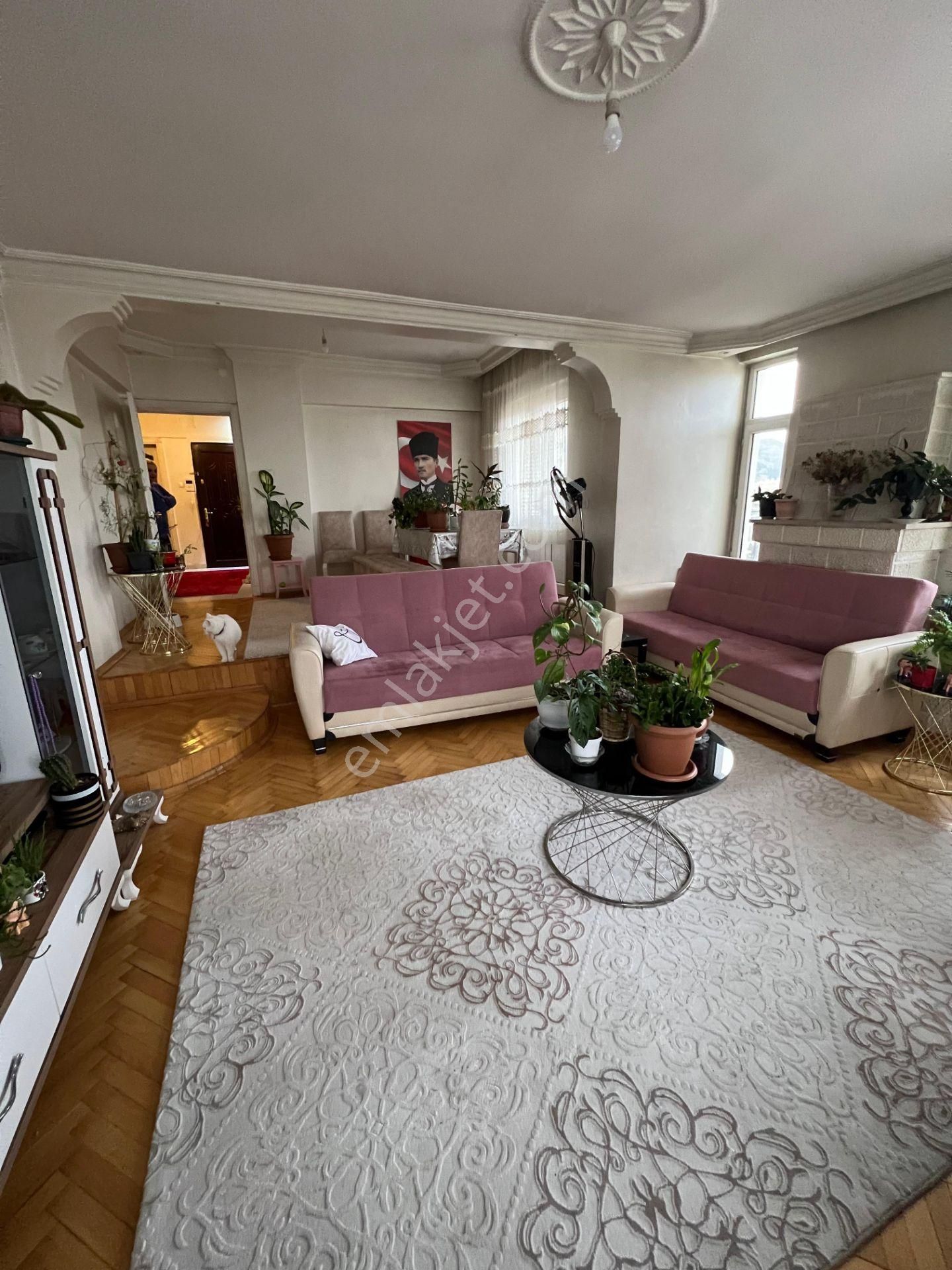 Afyon Özsu Emlak'tan Uydukent Te Site İçi Satılık 3+1 Daire - Görsel 3