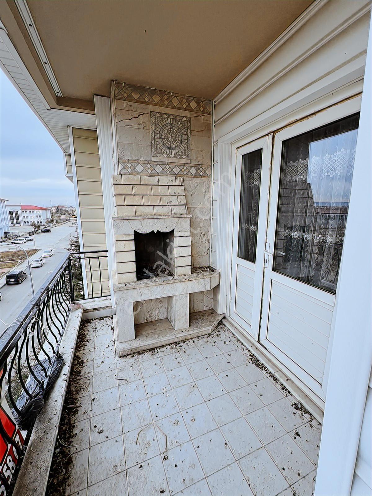 Afyon Özsu Emlak'tan Uydukent Te Site İçi Satılık 3+1 Daire - Görsel 24