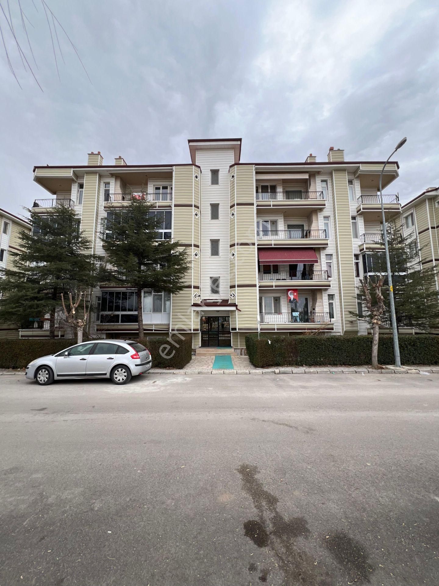 Afyon Özsu Emlak'tan Uydukent Te Site İçi Satılık 3+1 Daire - Görsel 27