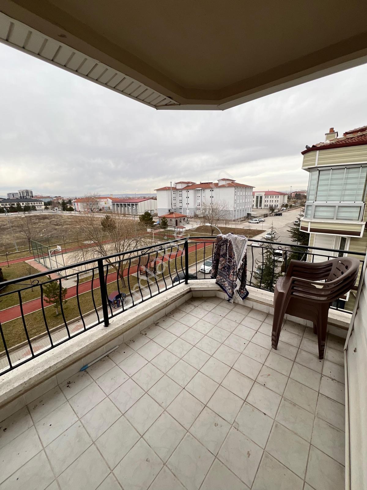 Afyon Özsu Emlak'tan Uydukent Te Site İçi Satılık 3+1 Daire - Görsel 18