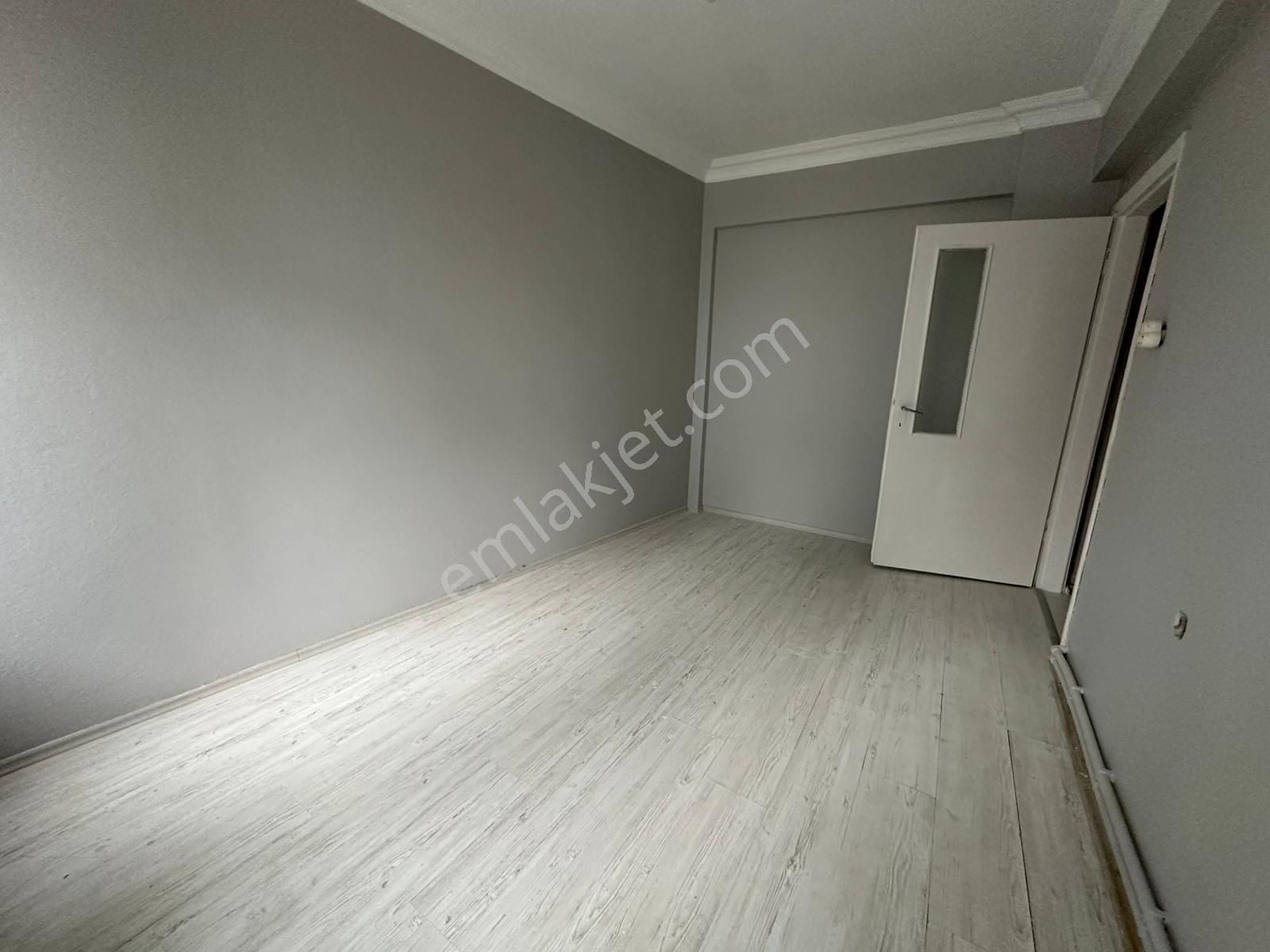 Tophanede İçi Yapılı Krediye Uygun Balkonlu 2+1 Satılık Daire - Görsel 9