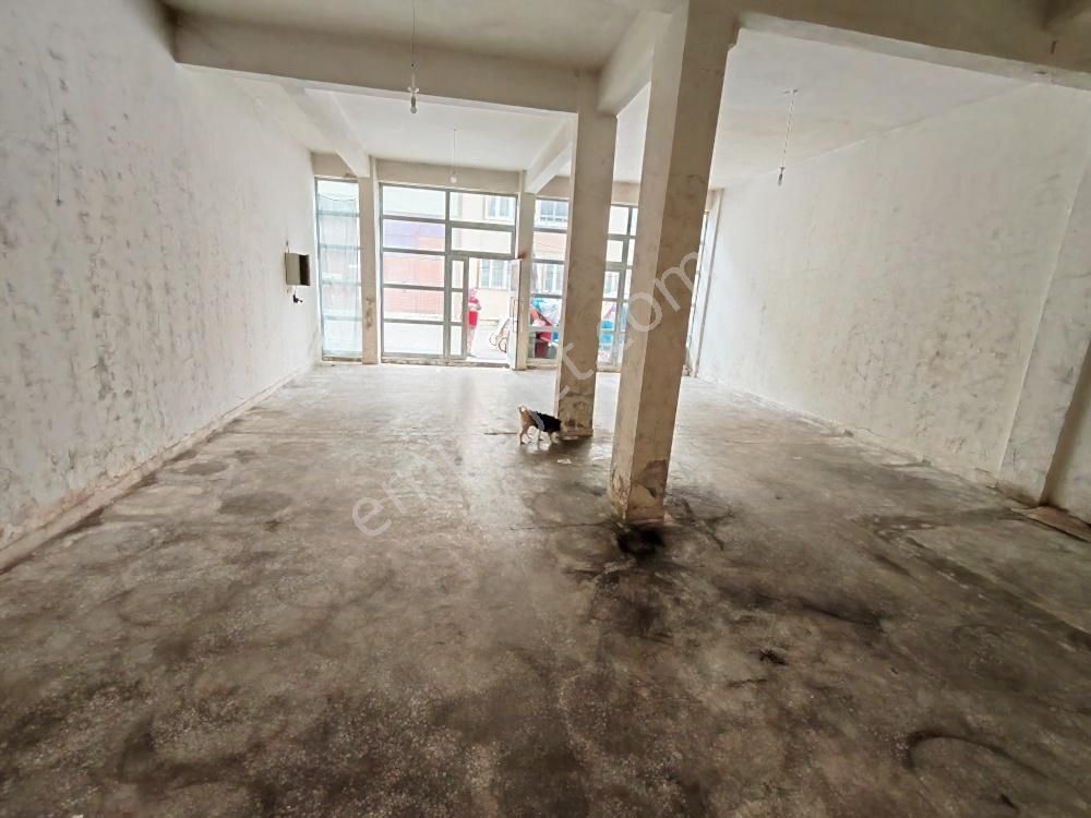 Hatip Mah. Çelebi Bulvarına Yakın Geniş Cepheli 100m2 Dükkan - Görsel 3