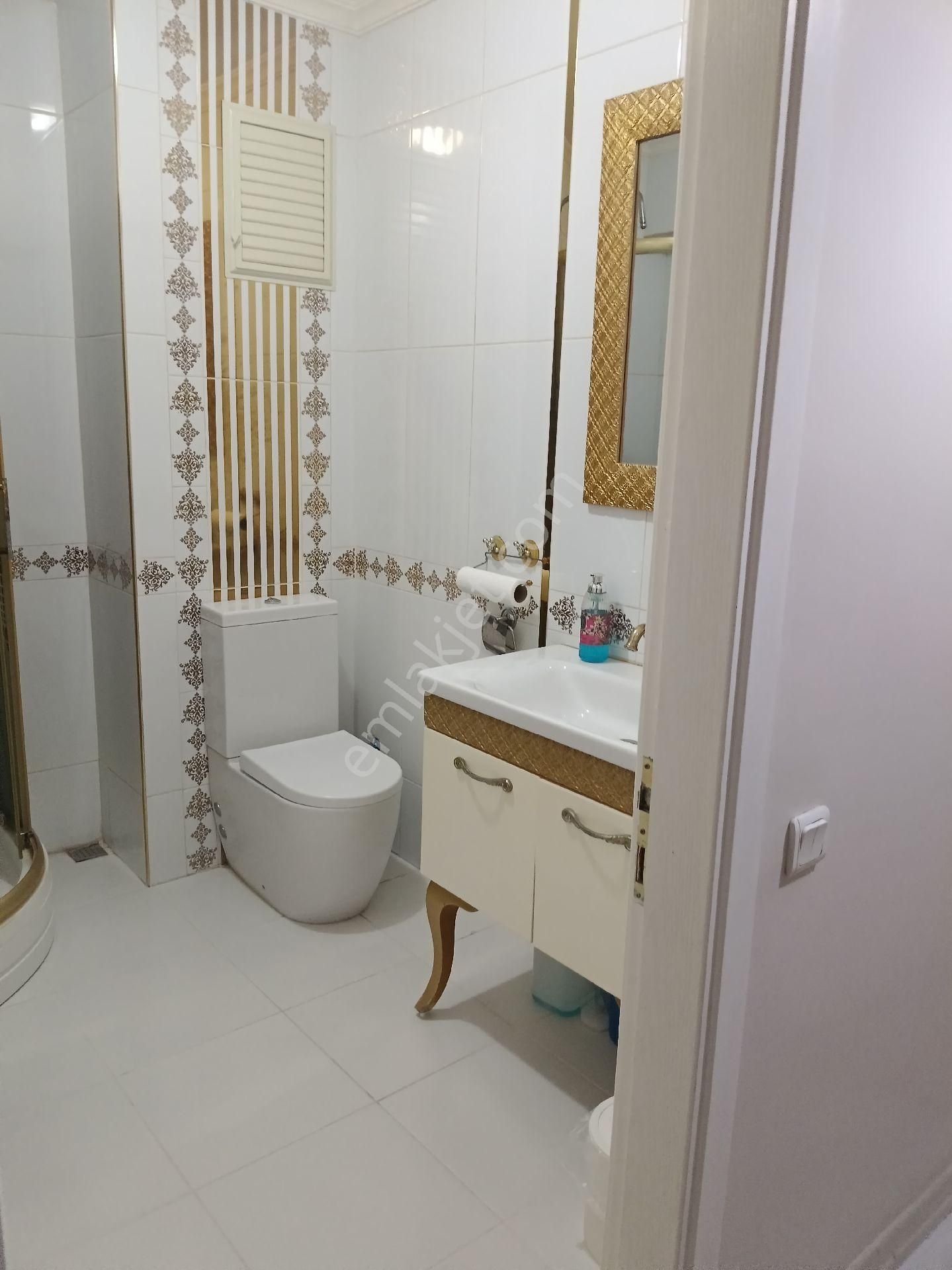 Ay Emlaktan Çınarlıda Adalet Caddesinde Lüx Tasarim Daire - Görsel 21