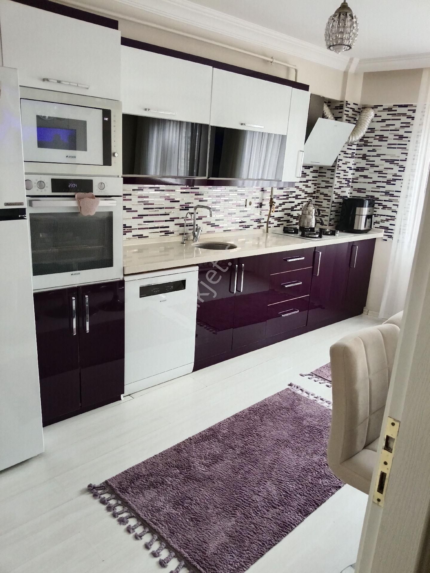 Ay Emlaktan Çınarlıda Adalet Caddesinde Lüx Tasarim Daire