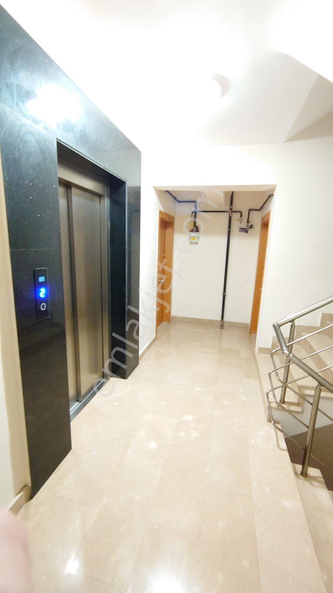 Konyaaltı Hurma Mah.lüx Siteiçinde Katta Yatırımlık Daire - Görsel 9